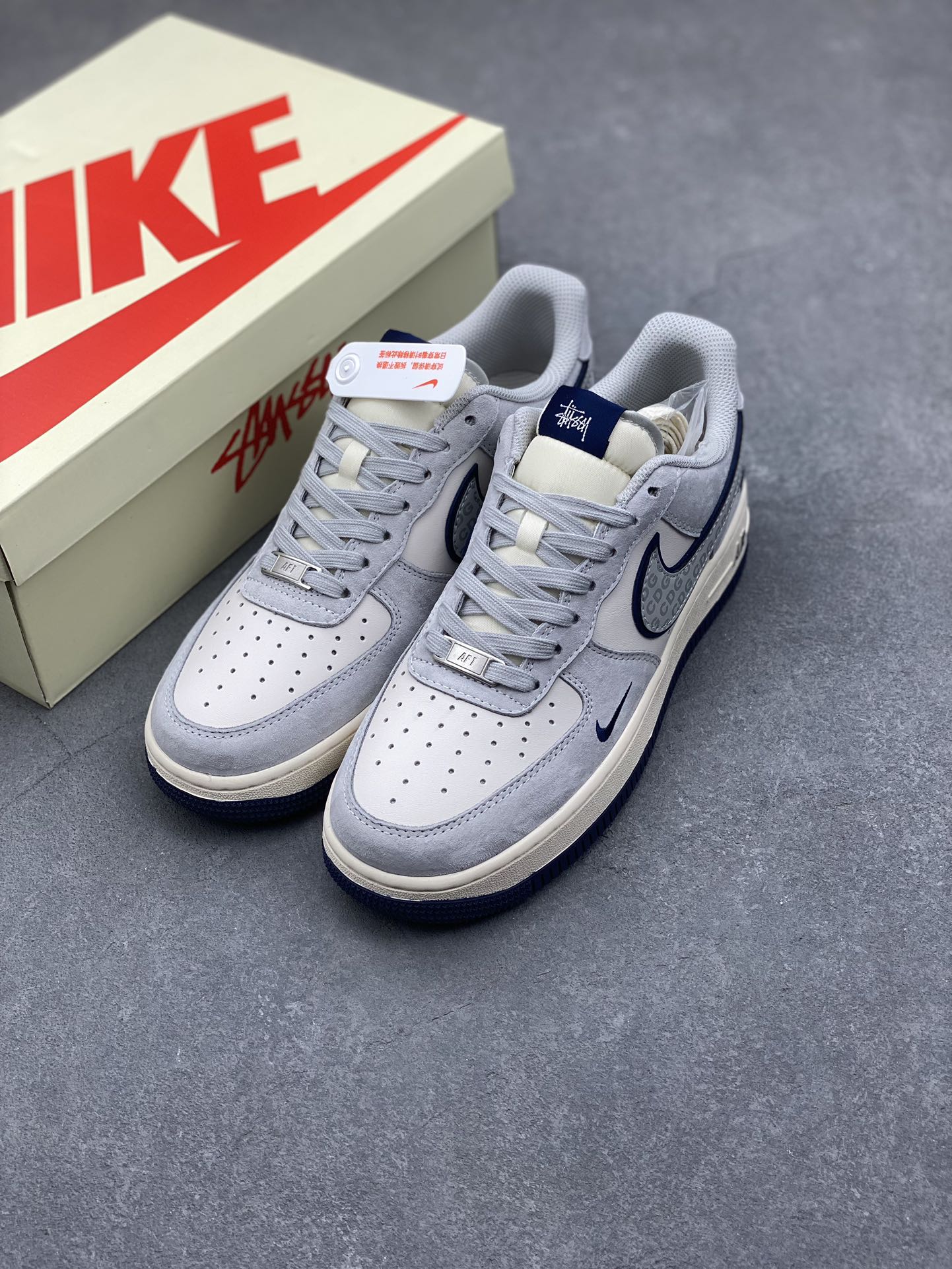 Nike Air Force 1 Low Stussy Collab Gray Sneakers Limited Edition 9 i1731688911 3945 4