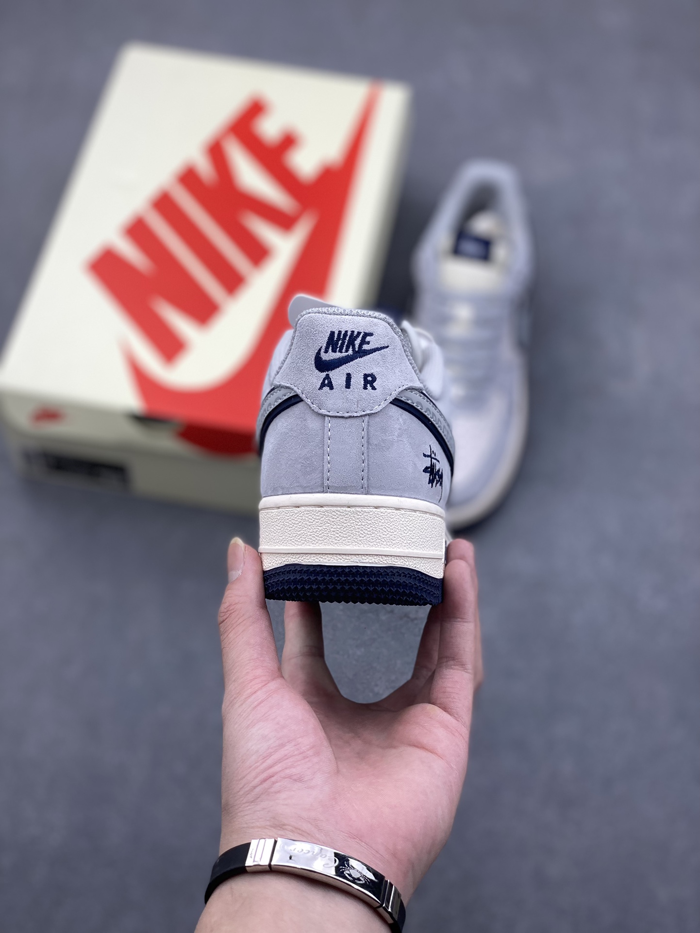 Nike Air Force 1 Low Stussy Collab Gray Sneakers Limited Edition 5 i1731688911 4513 1