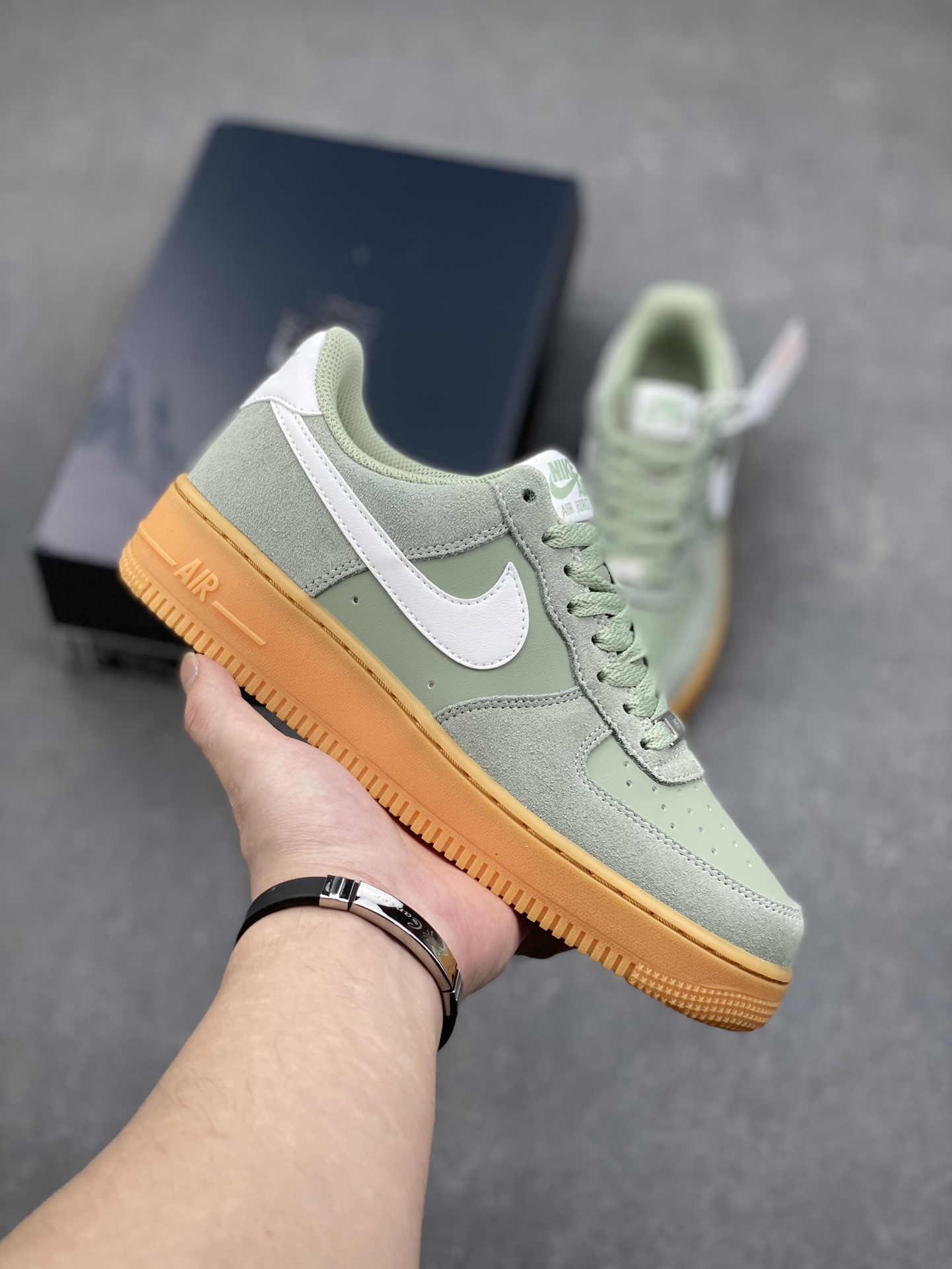 Nike Air Force 1 '07 Low Olive Suede Honeycomb Cushioning, Size 36-45 2 i1731688984 4772 3