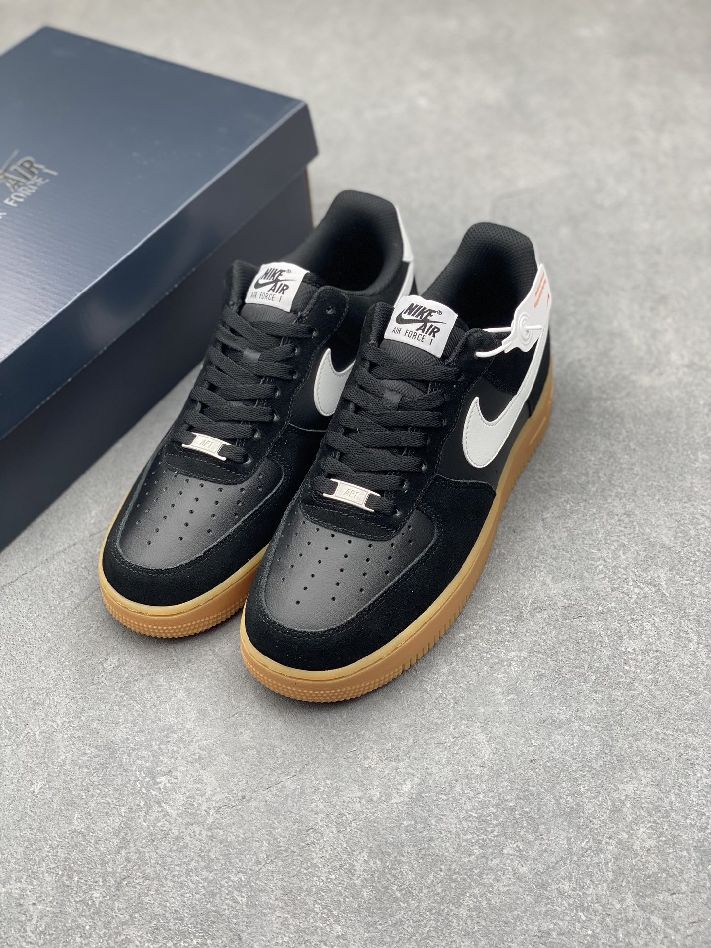 Nike Air Force 1 '07 Low Black Gum Sole Sneakers - Style & Comfort 9 i1731689251 1223 3