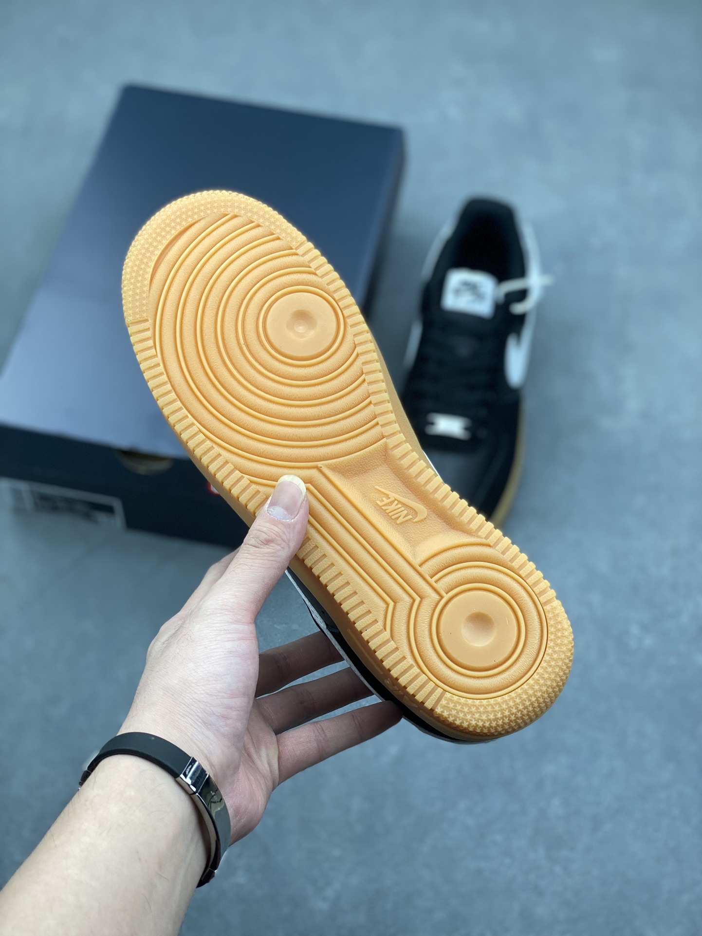 Nike Air Force 1 '07 Low Black Gum Sole Sneakers - Style & Comfort 7 i1731689251 151 8