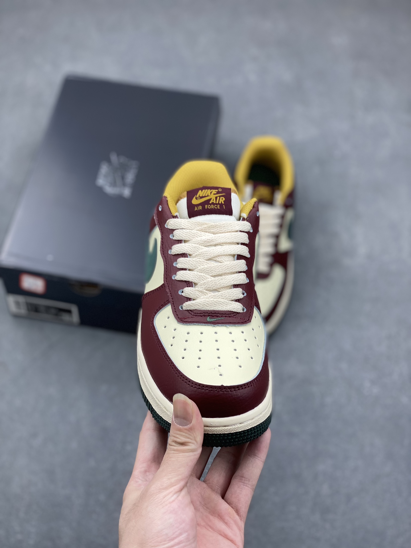 Nike Air Force 1 '07 Low HQ3612-113 - Original Form & Craftsmanship 3 i1731689466 1531 4