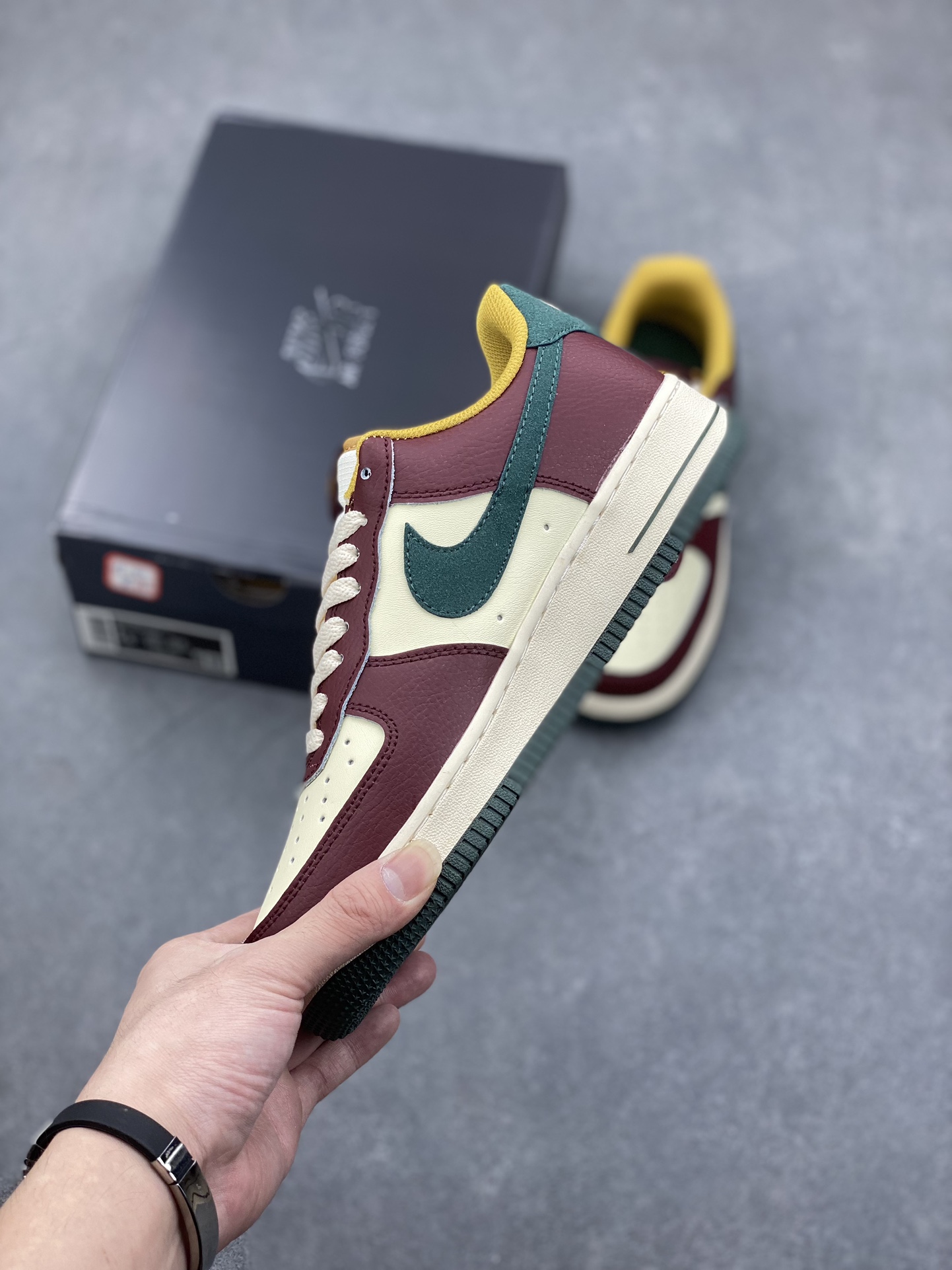 Nike Air Force 1 '07 Low HQ3612-113 - Original Form & Craftsmanship 4 i1731689466 1719 0