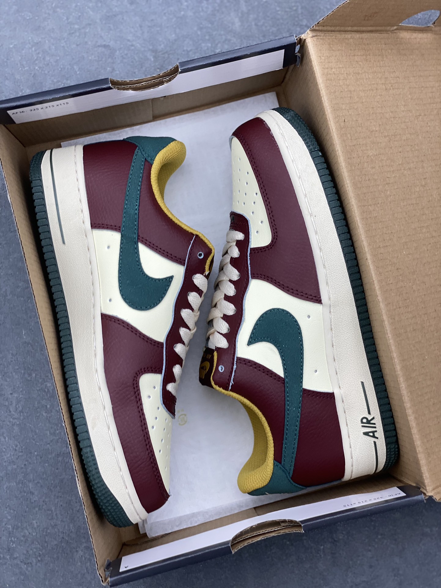 Nike Air Force 1 '07 Low HQ3612-113 - Original Form & Craftsmanship 10 i1731689466 5554 5