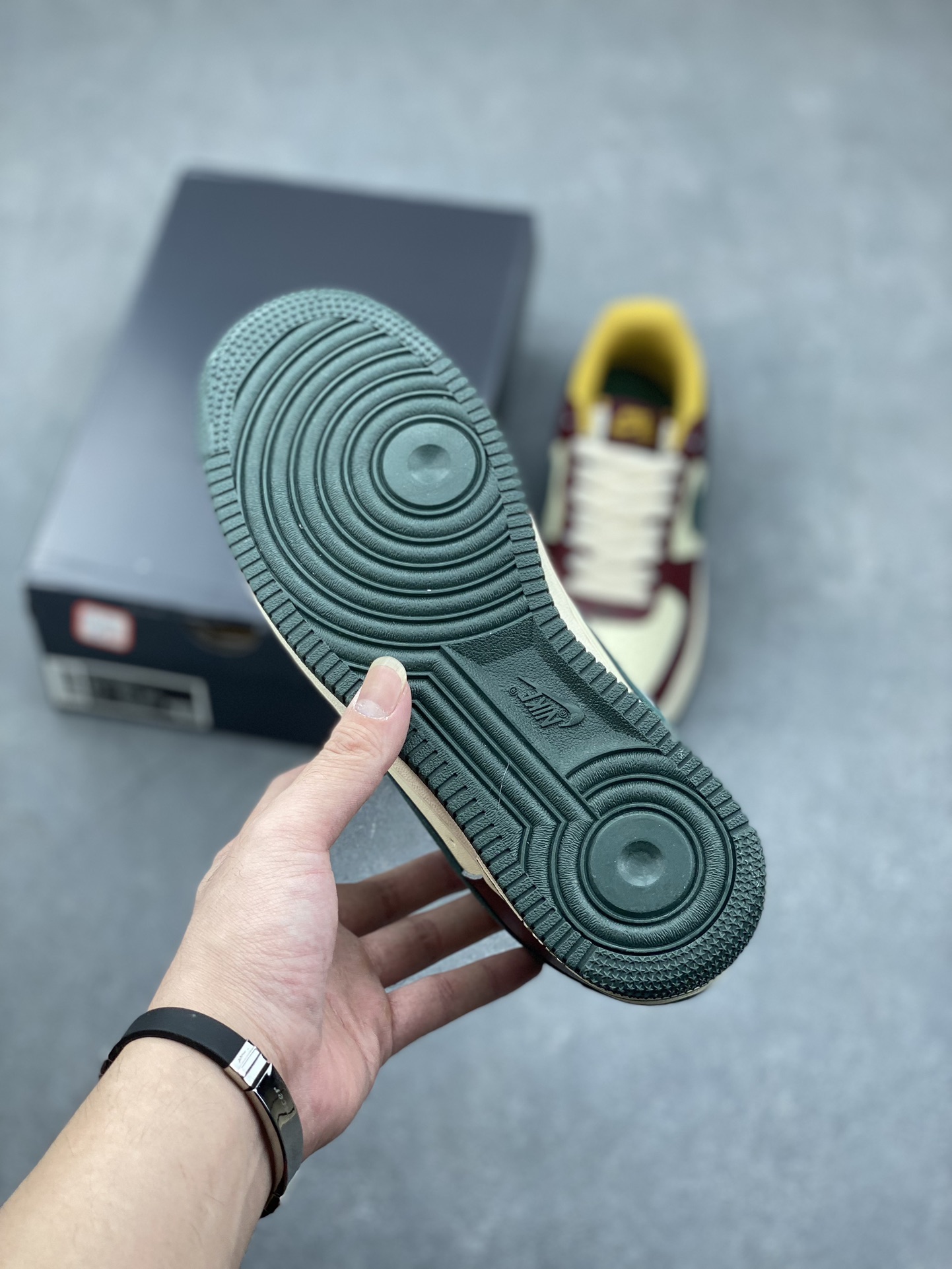 Nike Air Force 1 '07 Low HQ3612-113 - Original Form & Craftsmanship 7 i1731689466 9714 8