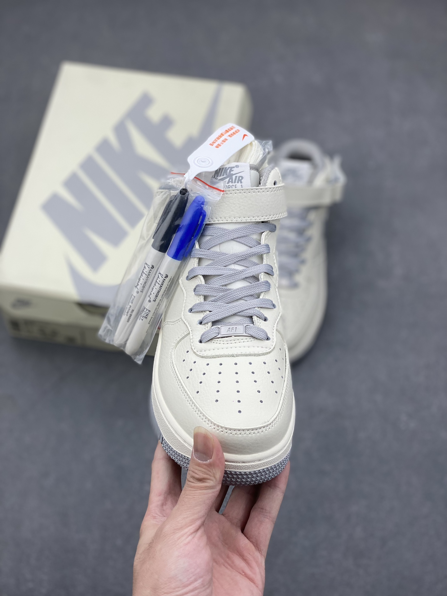 Nike Air Force 1 Mid '07 "Light Silver" Custom Leather Basketball Shoes 3 i1731774559 3678 4