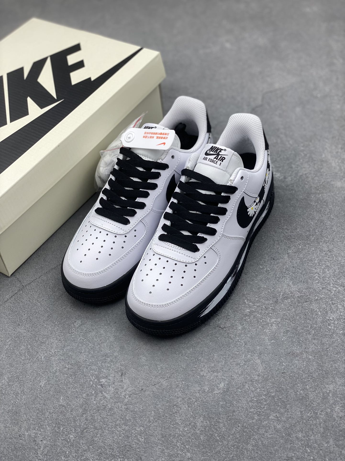 Nike Air Force 1 '07 Low White/Black Daisy CK7663-102 Women's Shoe 9 i1731774636 6653 3