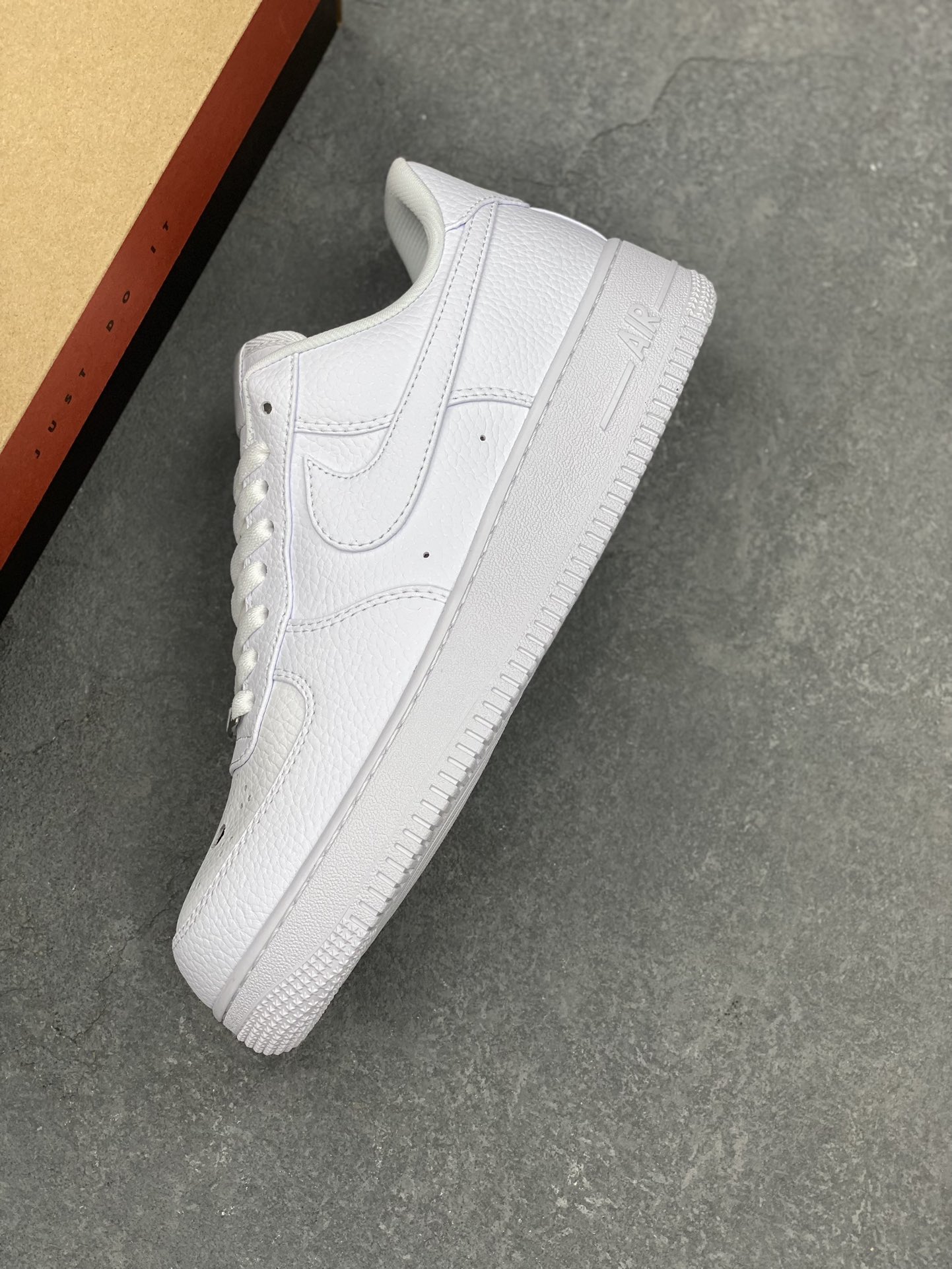 Nike Air Force 1 '07 Low White Original Edition IB4025-100 Sneakers 8 i1731774665 4763 3