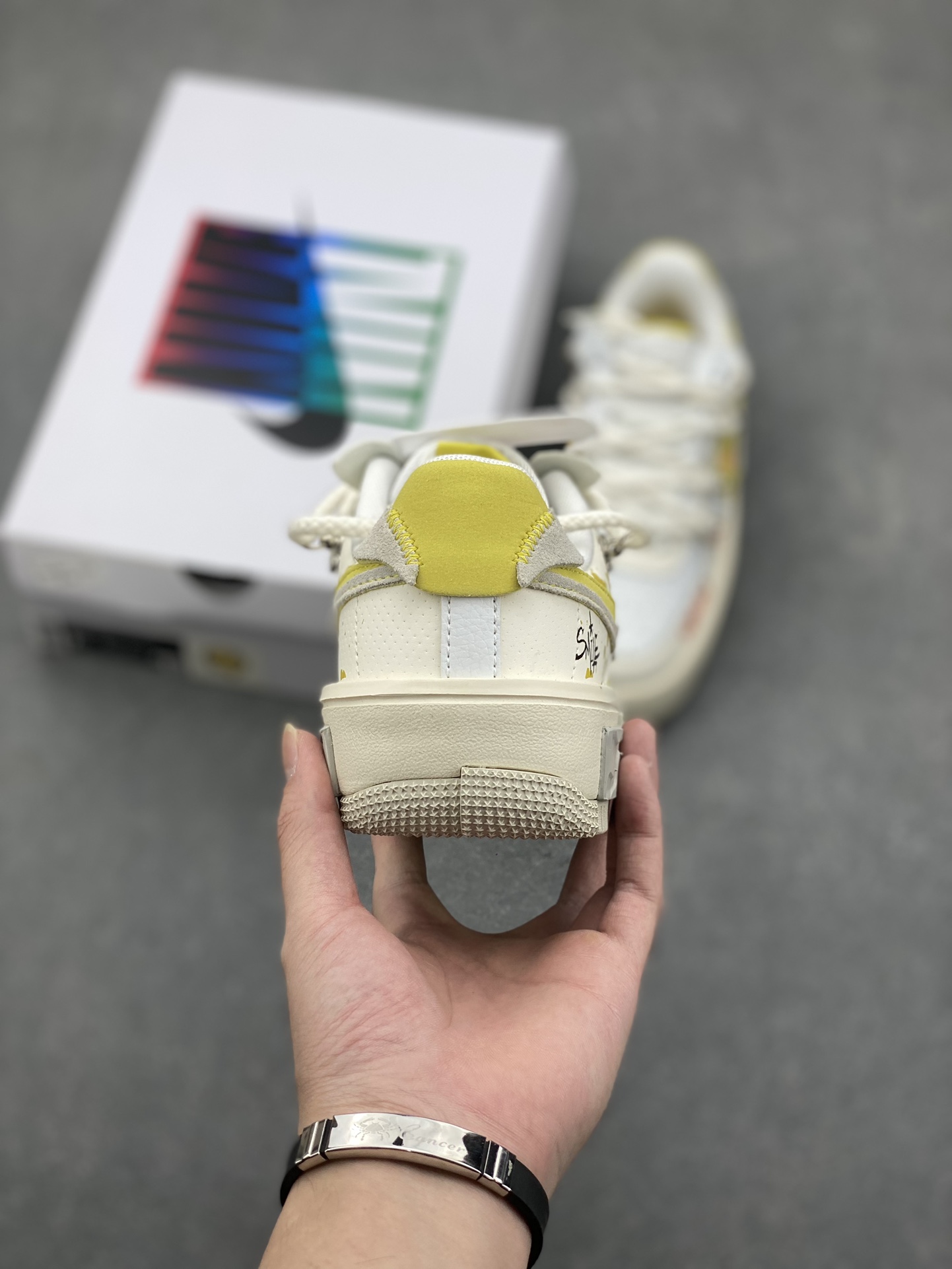 Graffiti Fontanka Air Force 1 Customs with Deconstructed Laces - Limited Edition 5 i1731774842 1387 3