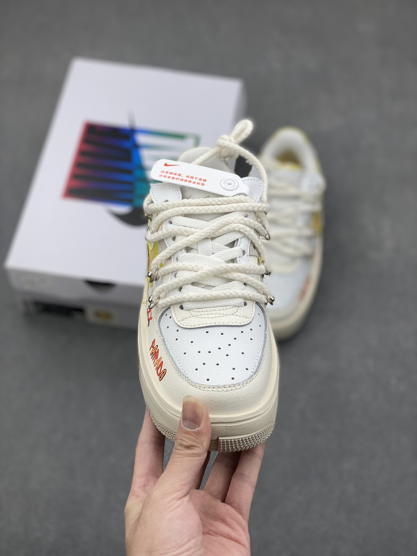 Graffiti Fontanka Air Force 1 Customs with Deconstructed Laces - Limited Edition 3 i1731774842 1902 6