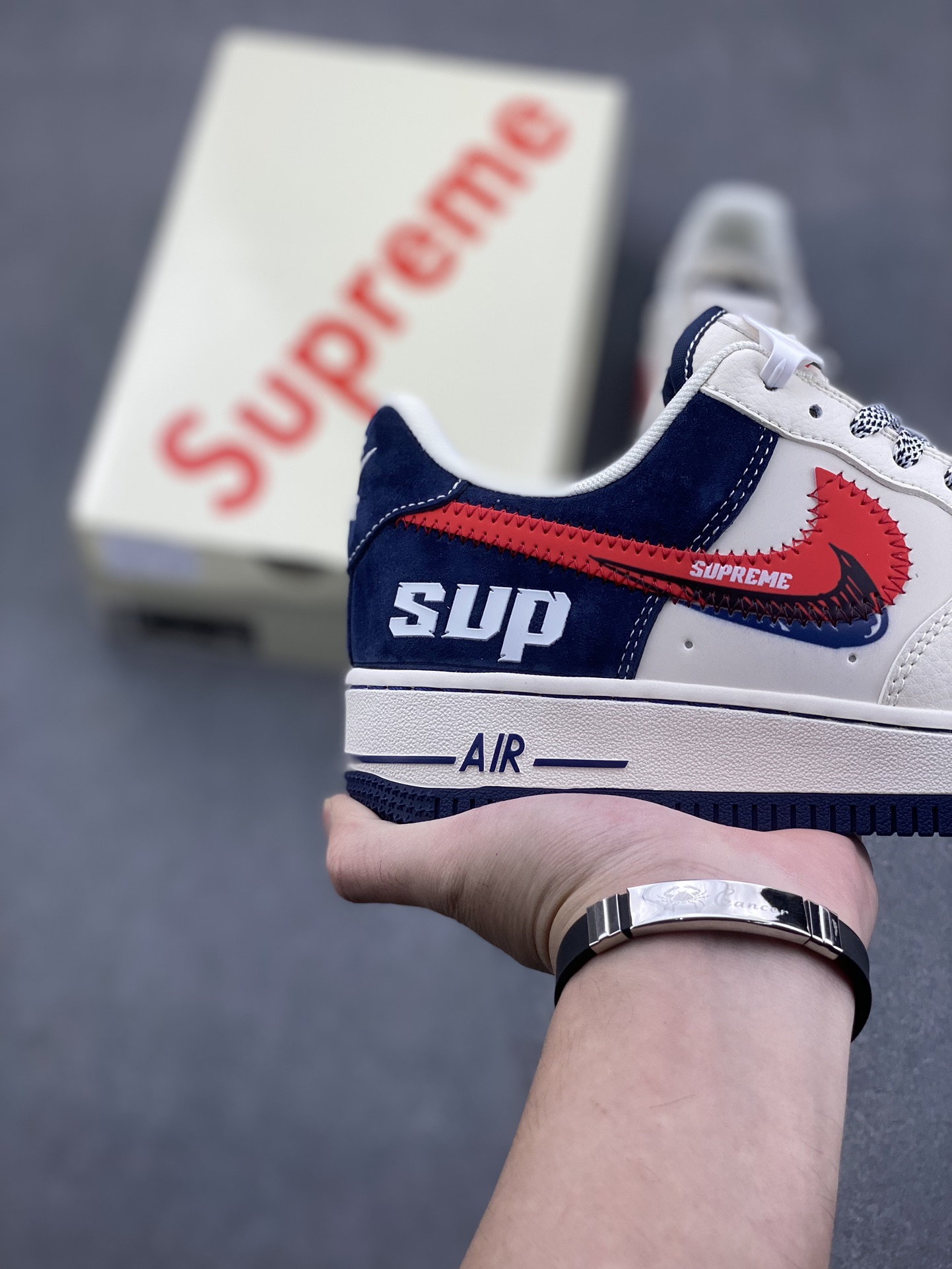 Nike Air Force 1 '07 Low Supreme Collab Sneakers - Red & Blue Double Swoosh 6 i1731774978 9879 7