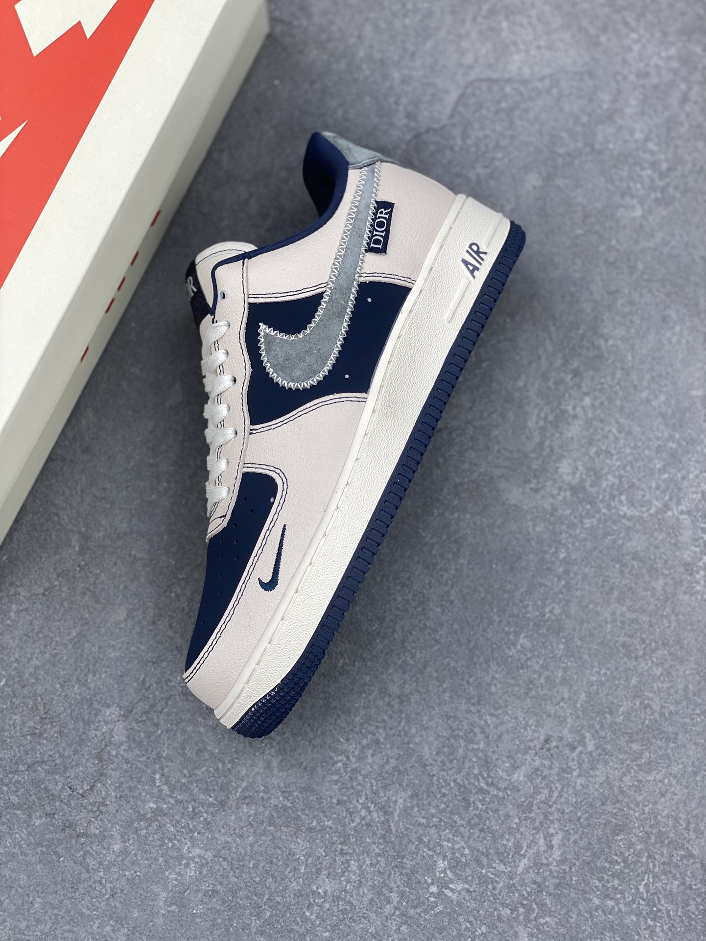 Nike Air Force 1 '07 Low "Dior" Limited Edition Sneakers - Blue/White 8 i1731878264 9764 5