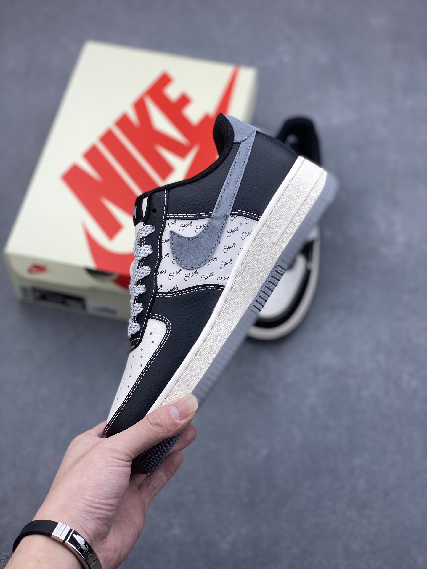 Nike Air Force 1 '07 Low Stussy Black/Grey: Limited Edition Comfort Shoes 4 i1731878316 819 3