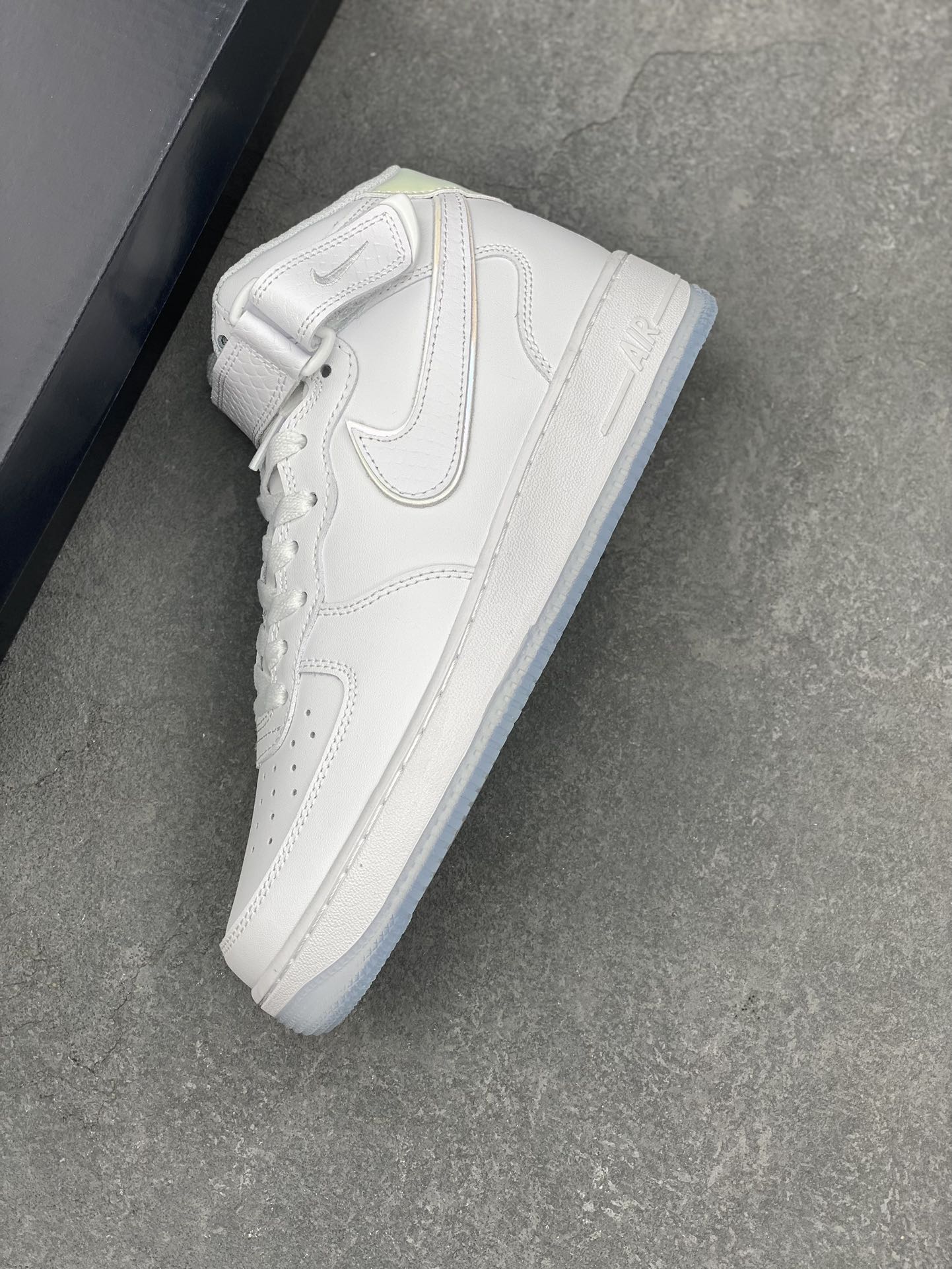 Nike Air Force 1 '07 Mid White Blue Crystal Casual Sneakers FN4274-100 8 i1731878415 7997 1