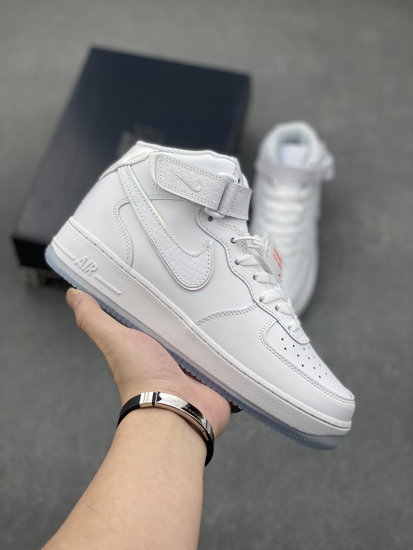 Nike Air Force 1 '07 Mid White Blue Crystal Casual Sneakers FN4274-100 2 i1731878415 9783 6