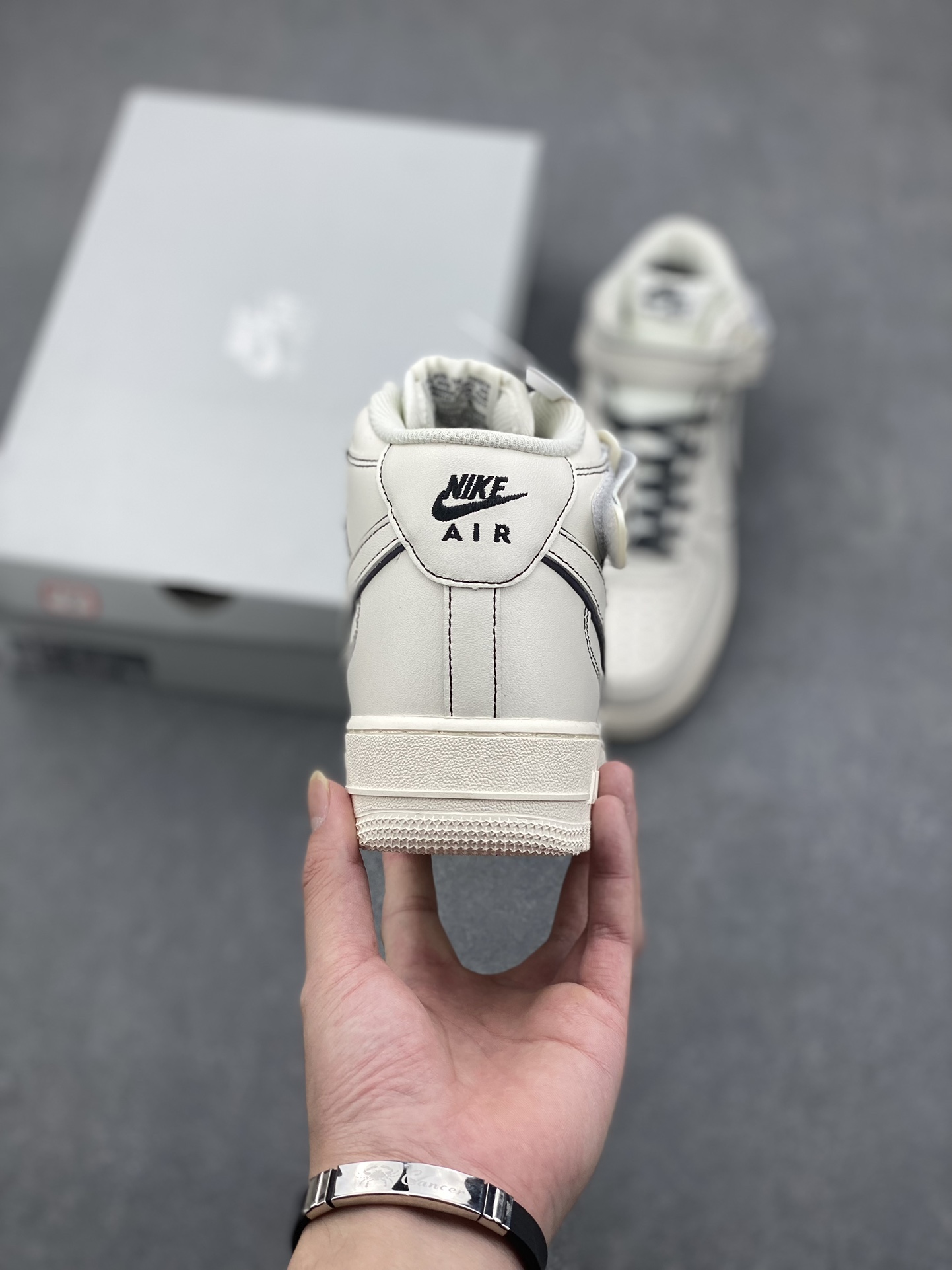 Nike Air Force 1 MID '07 'Bunny' Sneakers - Limited Edition, Original Version 5 i1731949440 223 4