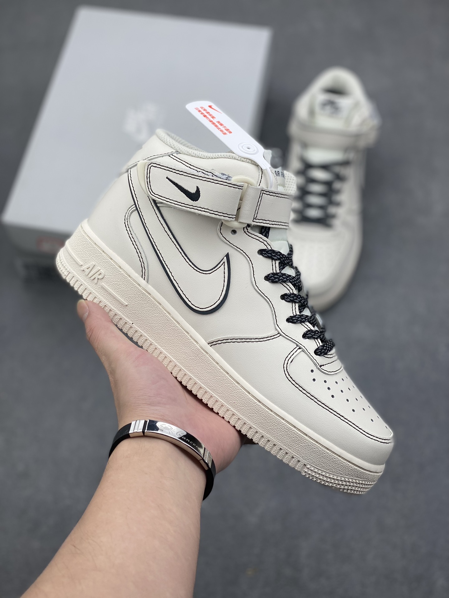 Nike Air Force 1 MID '07 'Bunny' Sneakers - Limited Edition, Original Version 2 i1731949440 3270 1