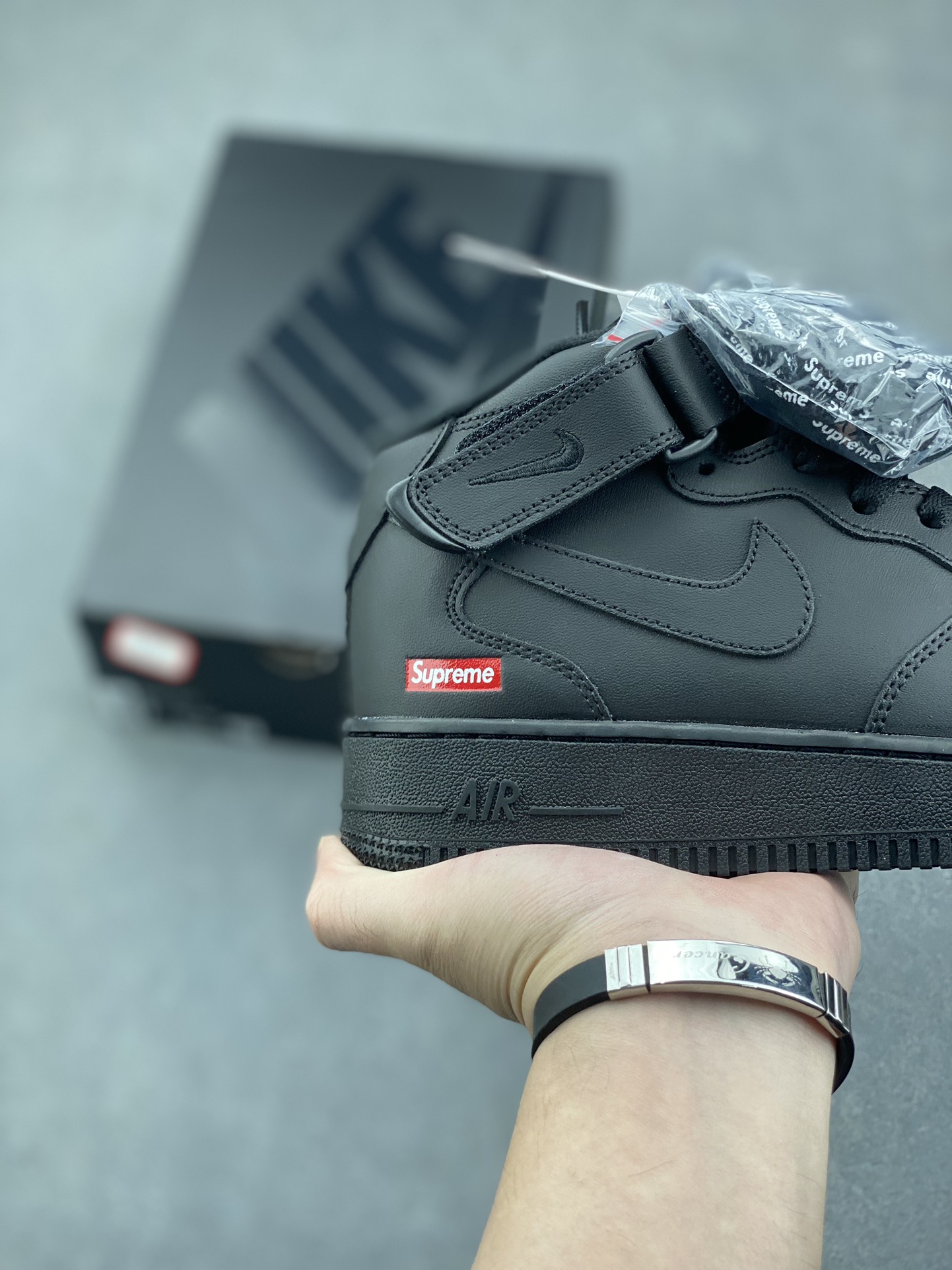 Nike X Supreme Air Force 1 Low Black Sneaker,FZ8784-001, Men and Women Sizes 6 i1731949657 6591 5