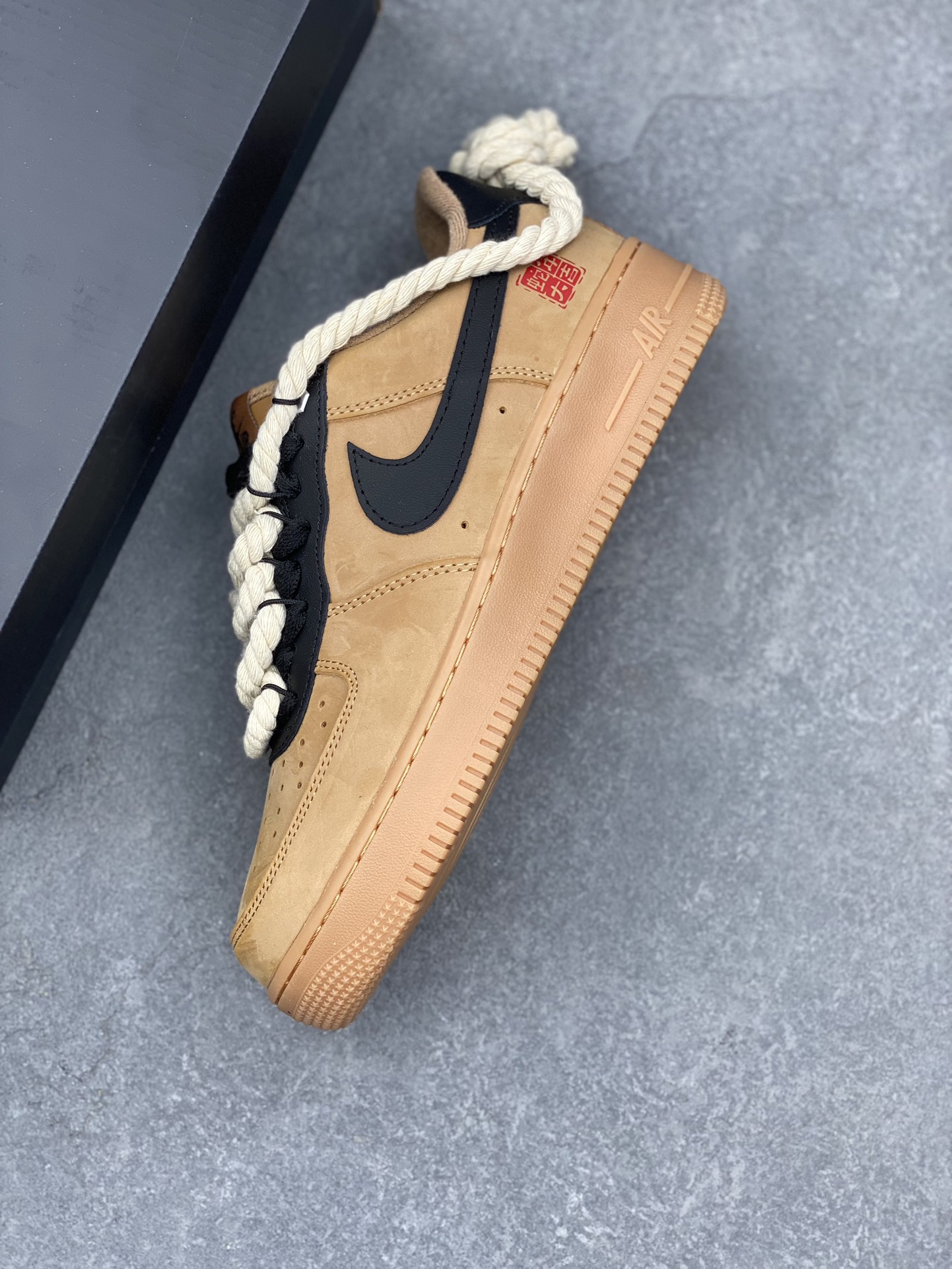 Nike Air Force 1 '07 Low-Top Casual Sneakers - Versatile Style & Comfort 8 i1731949813 8573 6