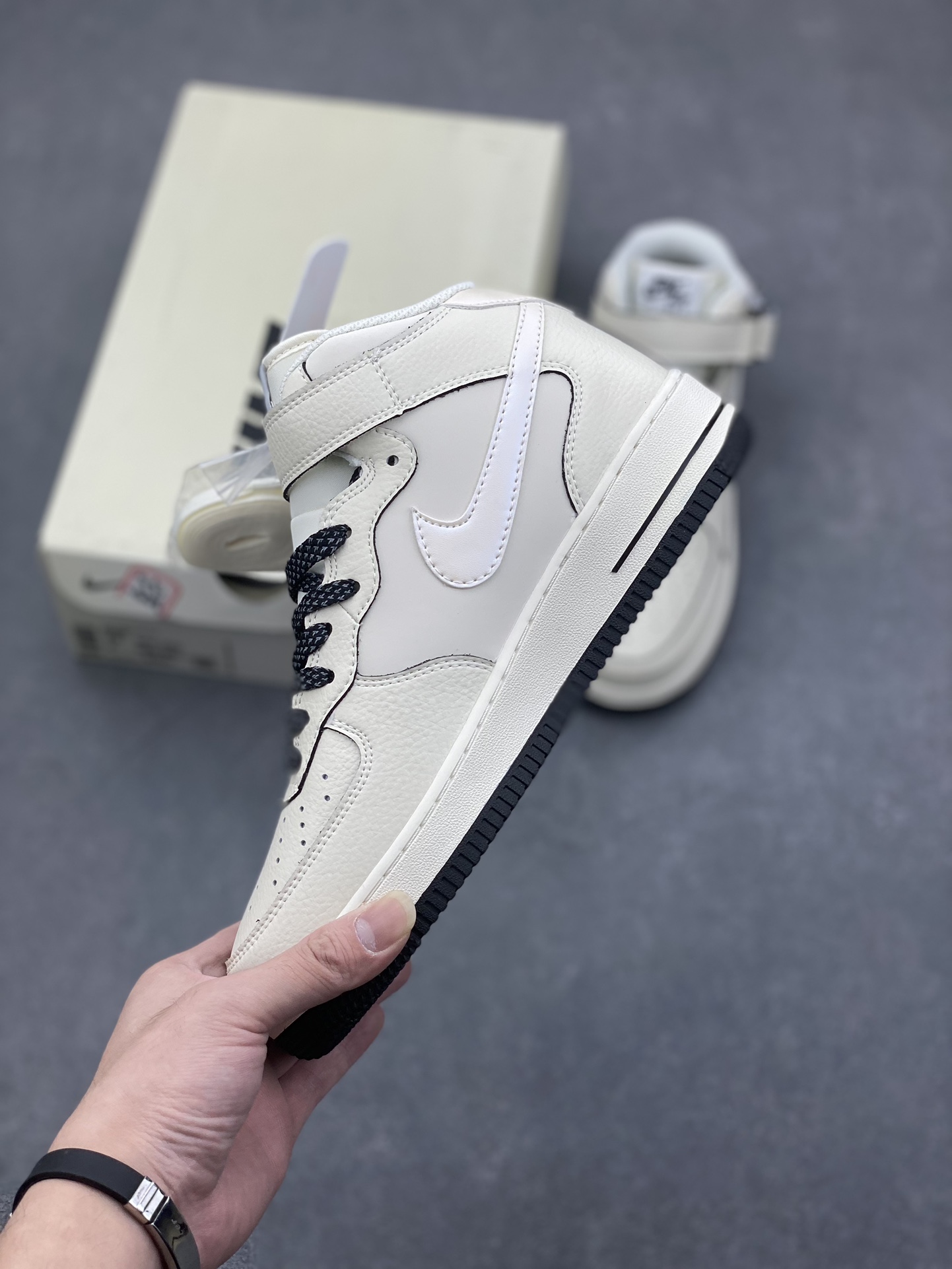Nike Air Force 1 MID '07 "Black Pearl" Mid-Top Sneakers - Reflective Accents 4 i1731949888 6440 0