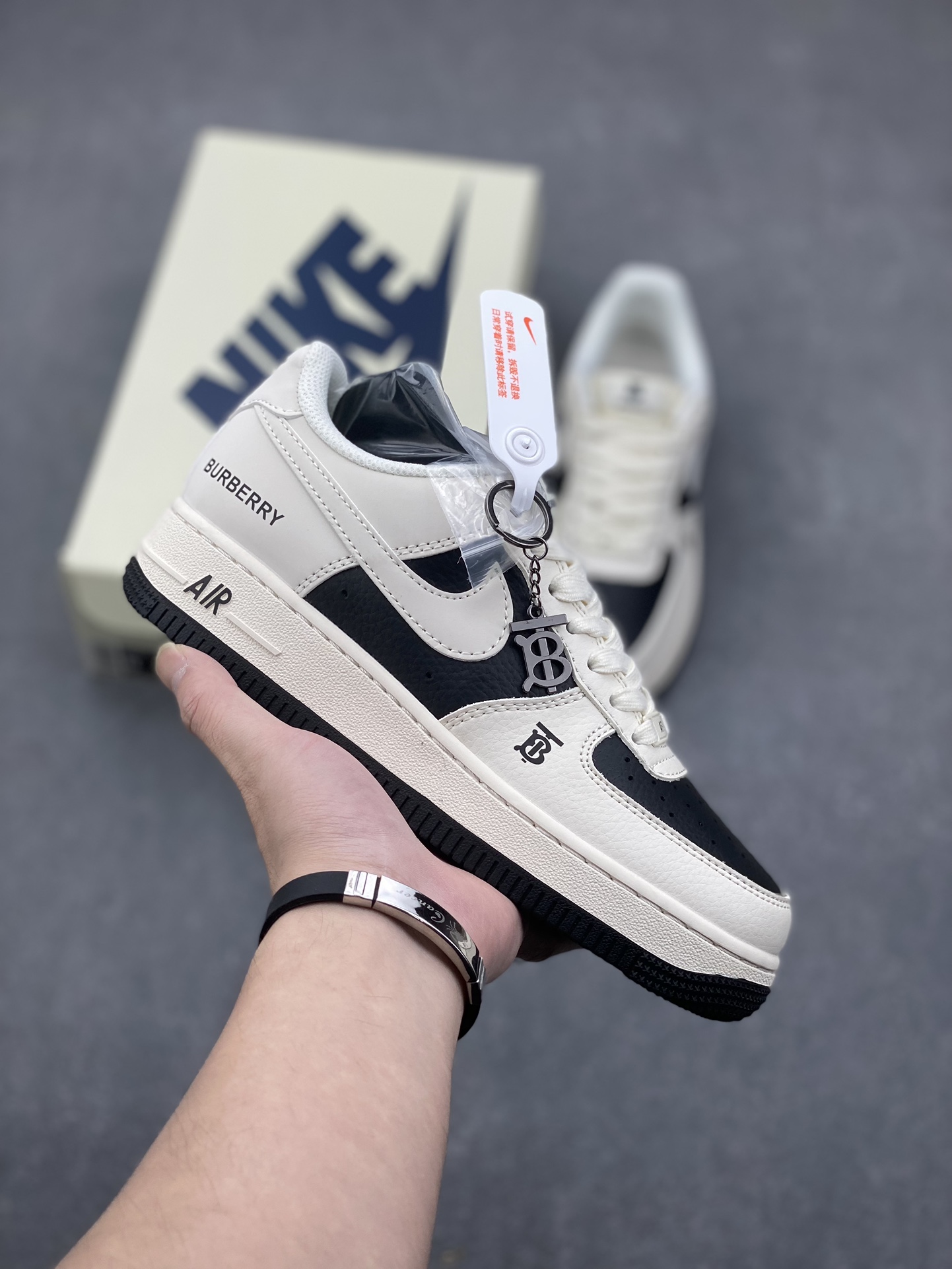 Nike Air Force 1 '07 Low Burberry Collab Black/White Sneakers 2 i1731949959 3661 5