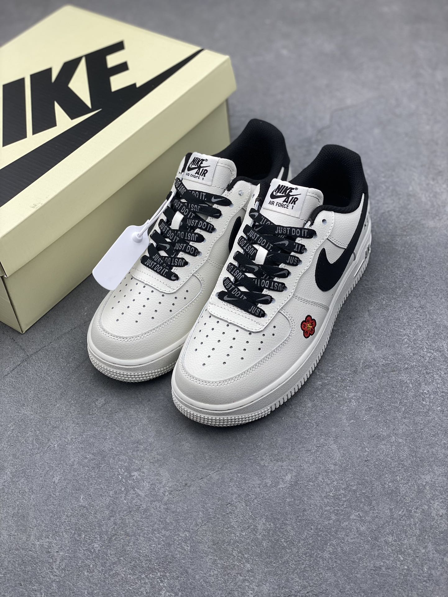 Nike Air Force 1 '07 Low KENZO Collab Sneakers - Limited Edition 9 i1732036969 9818 2