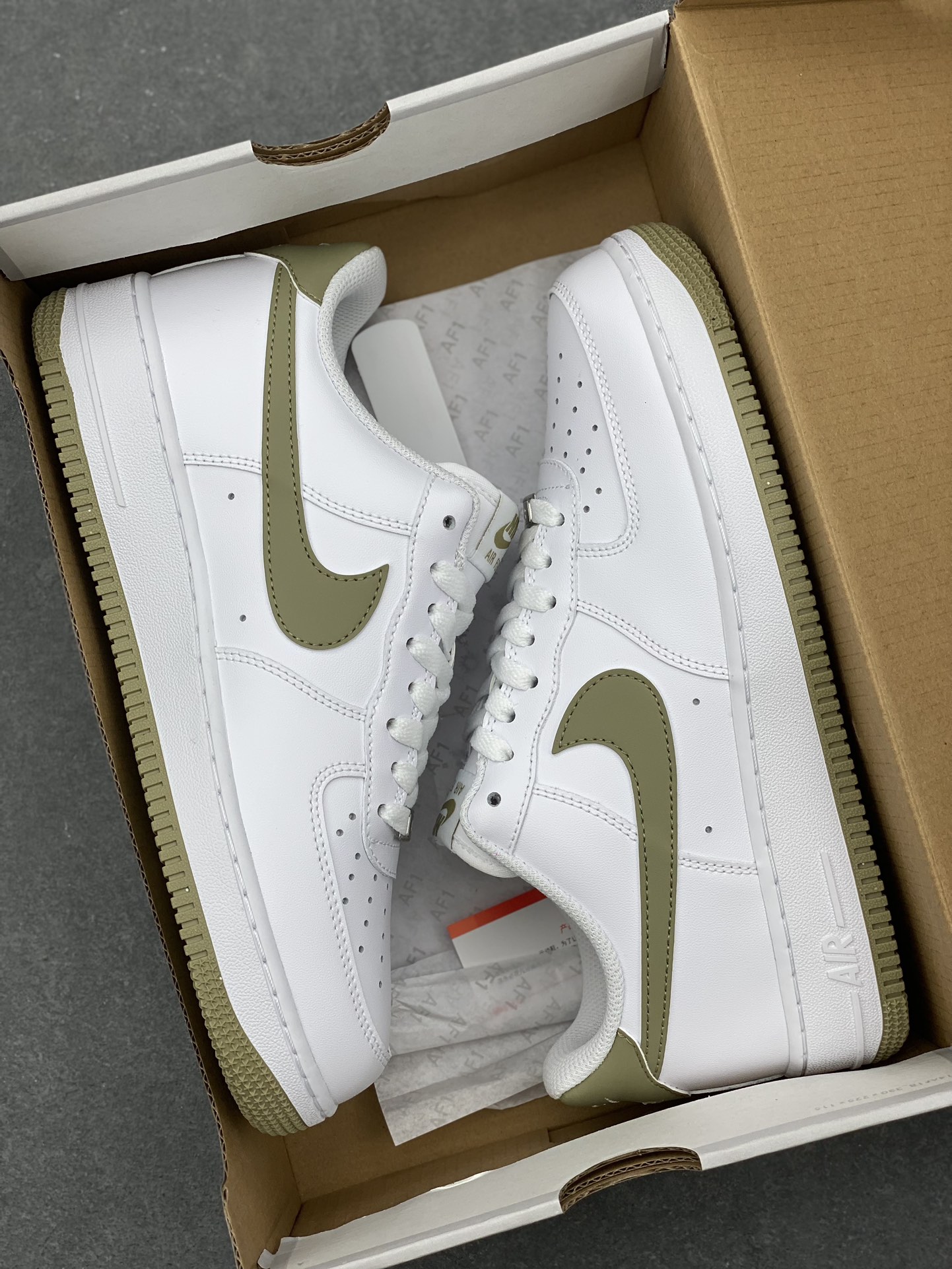 Nike Air Force 1 '07 Low White/Olive Casual Sneakers CW2289-111 10 i1732037315 8908 2