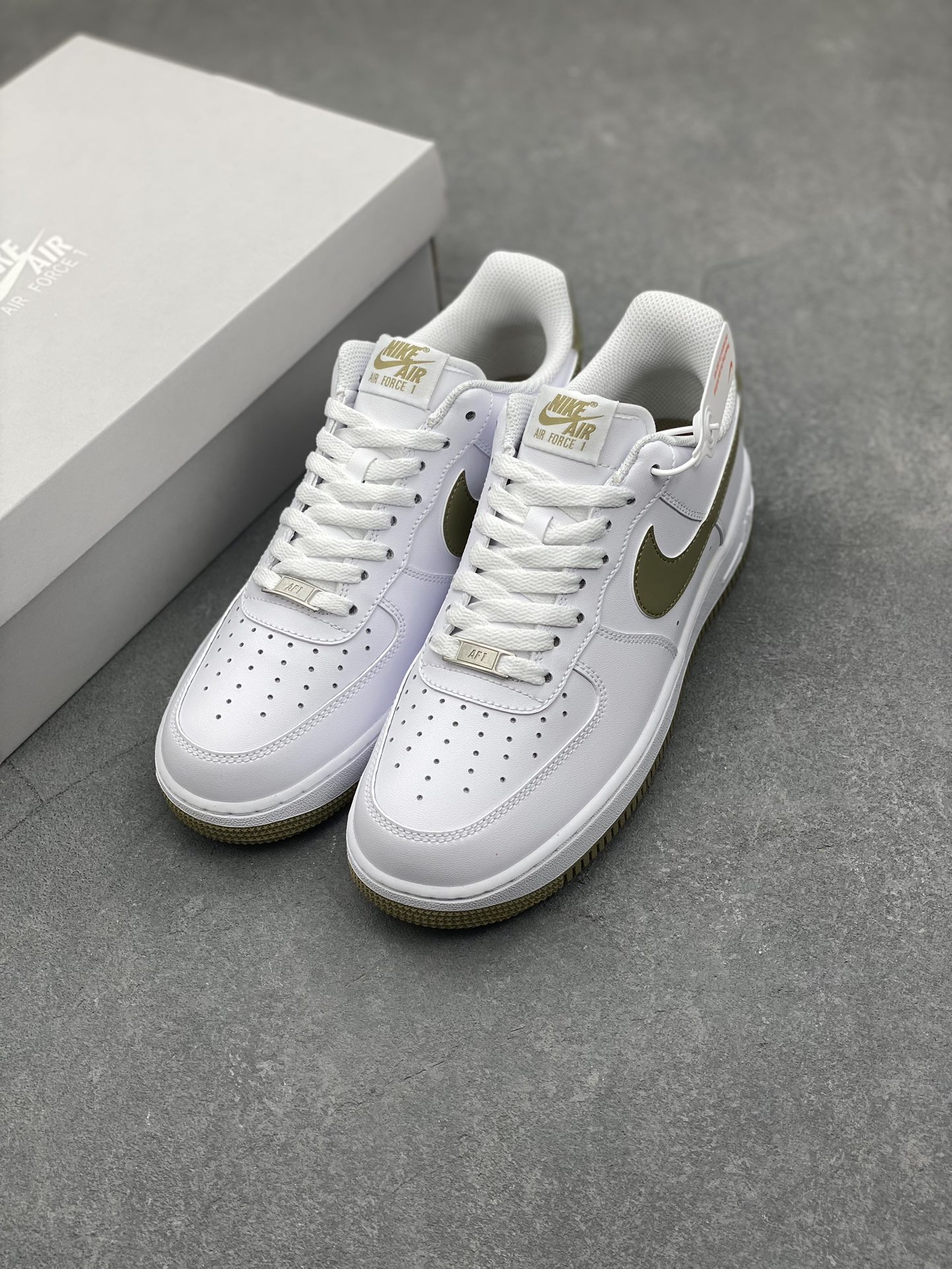 Nike Air Force 1 '07 Low White/Olive Casual Sneakers CW2289-111 9 i1732037316 8353 5