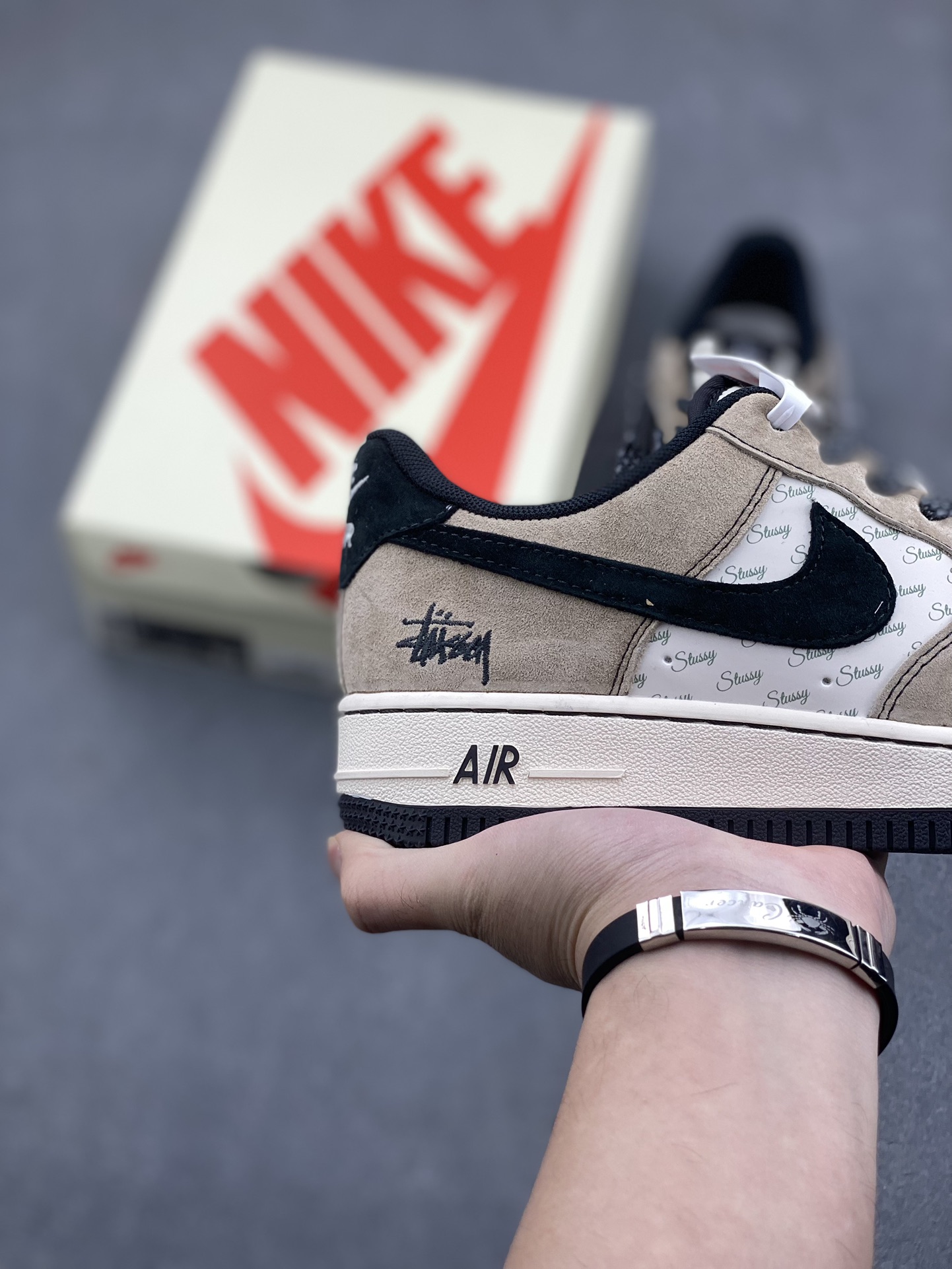 Nike Air Force 1 '07 Low Stussy Collab 'Milk Tea' Limited Edition Sneakers 6 i1732050719 6573 6