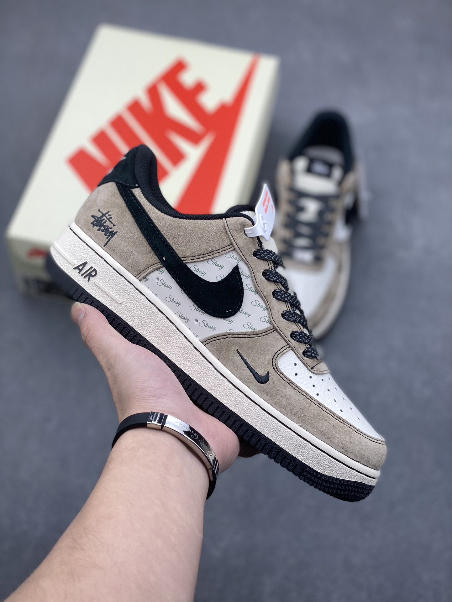 Nike Air Force 1 '07 Low Stussy Collab 'Milk Tea' Limited Edition Sneakers 2 i1732050719 9235 1
