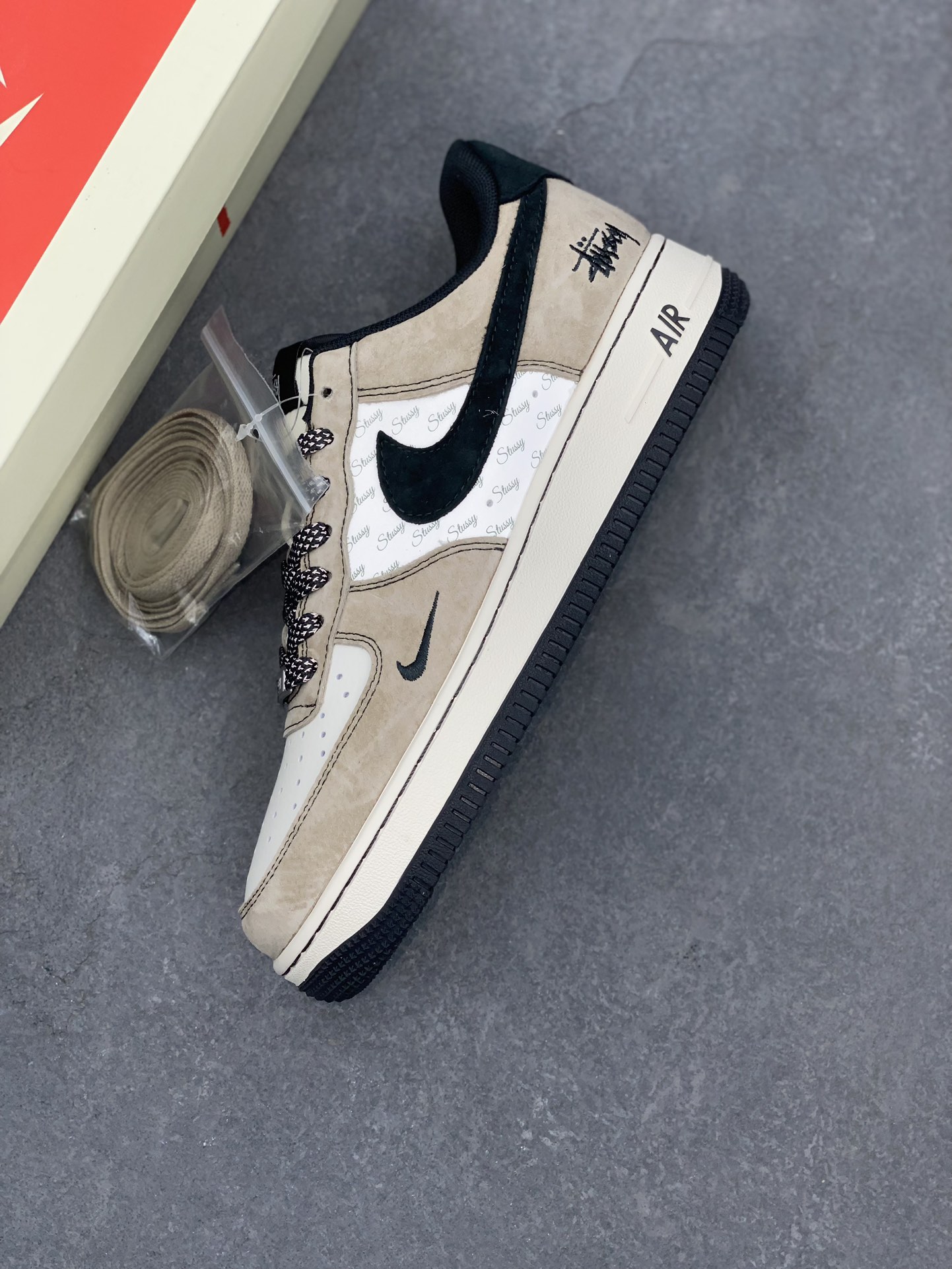 Nike Air Force 1 '07 Low Stussy Collab 'Milk Tea' Limited Edition Sneakers 8 i1732050747 956 2