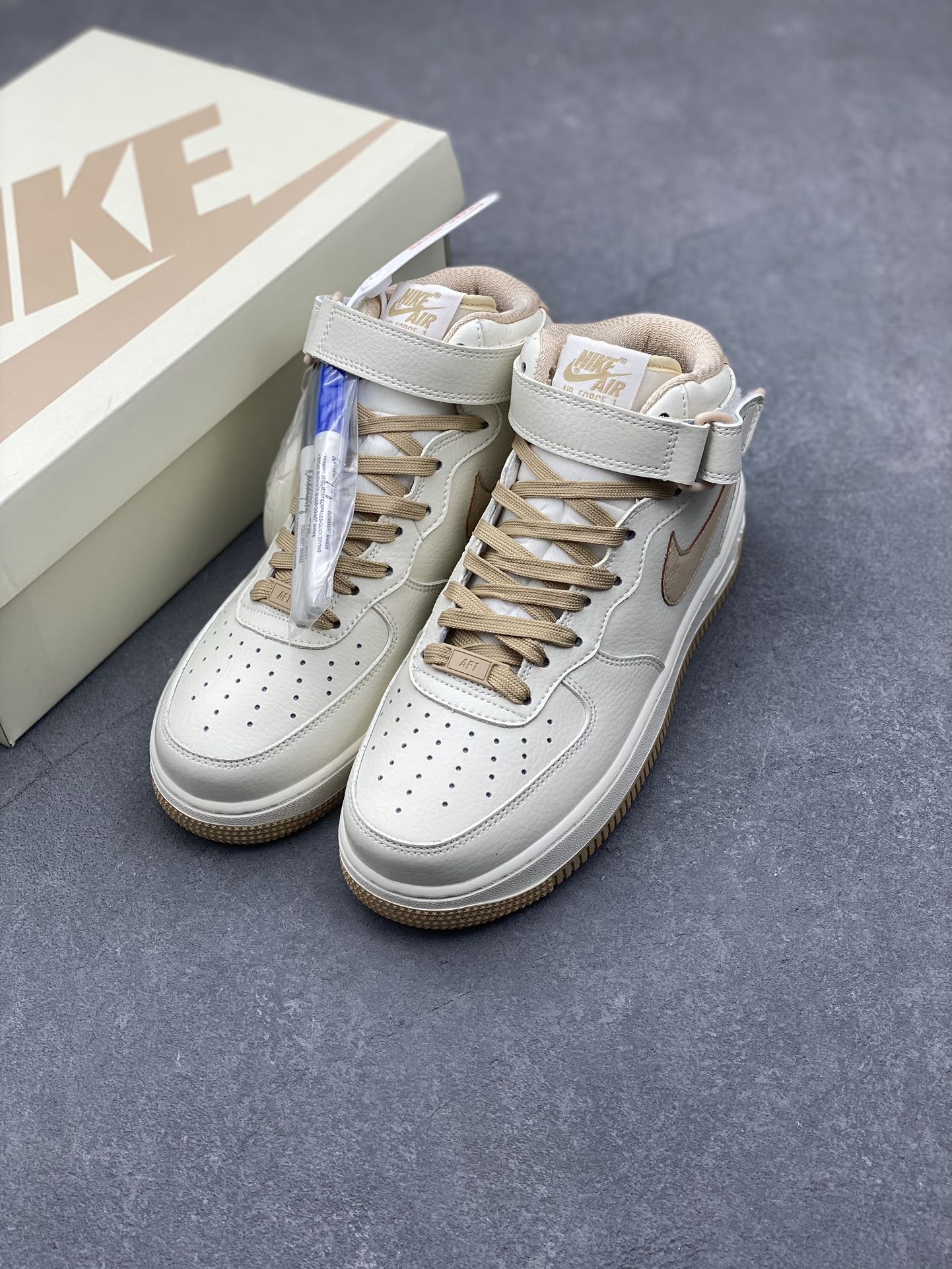 Nike Air Force 1 MID 'Khaki' High-Top Sneakers with Customizable Design 9 i1732136583 6015 4