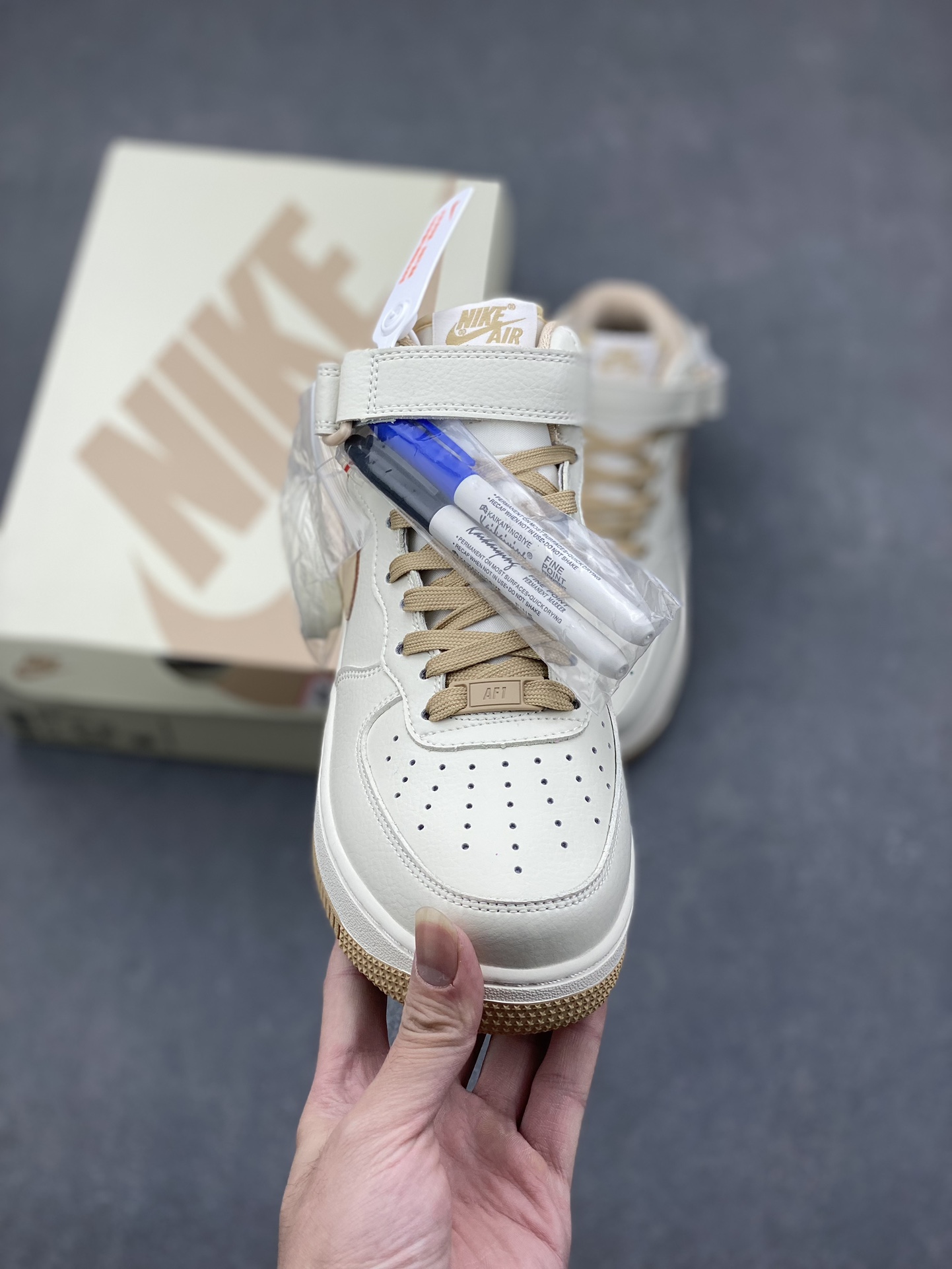 Nike Air Force 1 MID 'Khaki' High-Top Sneakers with Customizable Design 3 i1732136591 3570 0