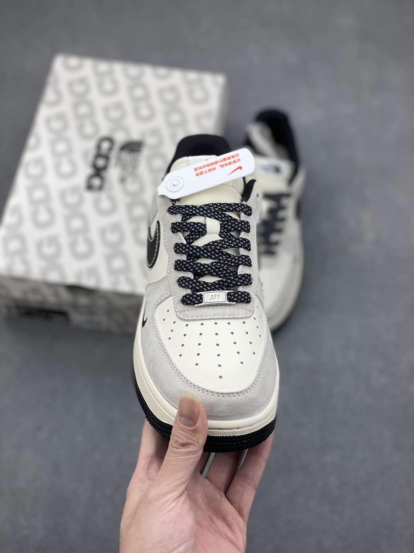 Nike Air Force 1 '07 Low Supreme The North Face Collaboration Black Gray Sneakers 3 i1732136642 9350 7