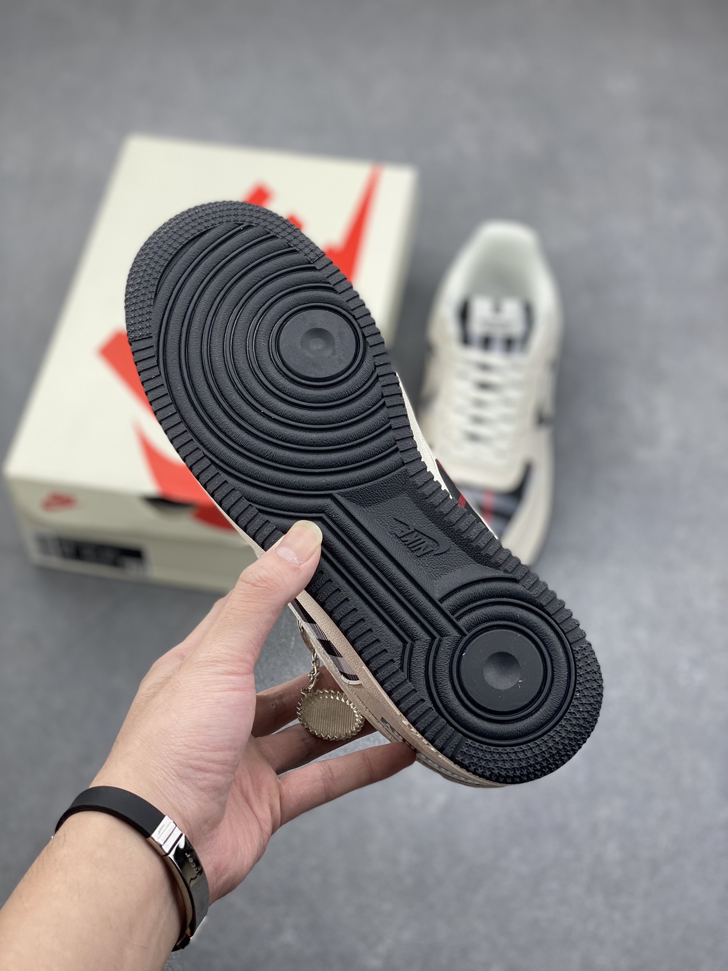 Nike Air Force 1 '07 Low "Burberry" Sneakers - Limited Edition, Cream/Black Check 7 i1732136727 6573 0