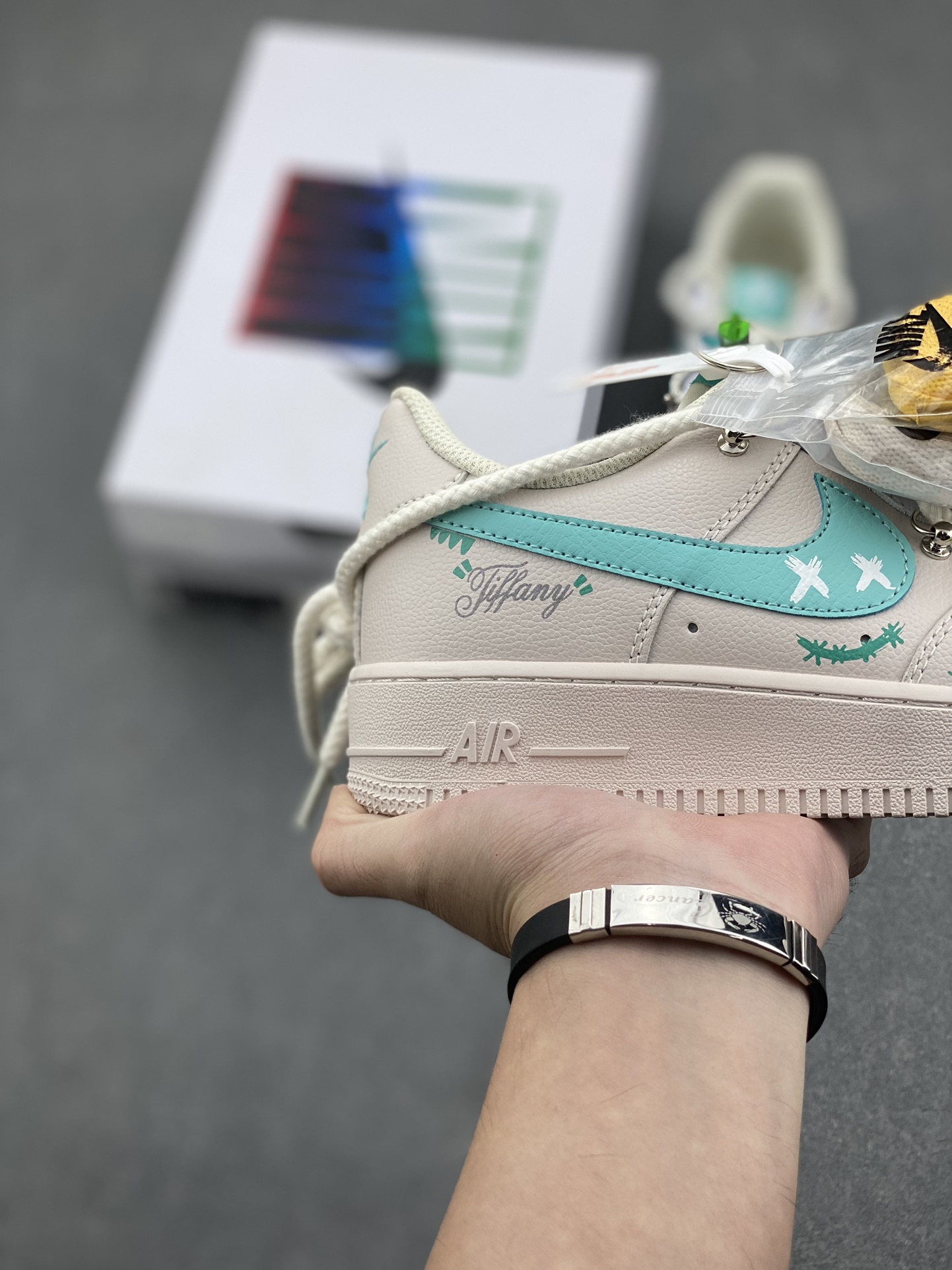 Nike Air Force 1 Low Keep Smile Casual Sneakers DZ1328-211 6 i1732136993 2535 5