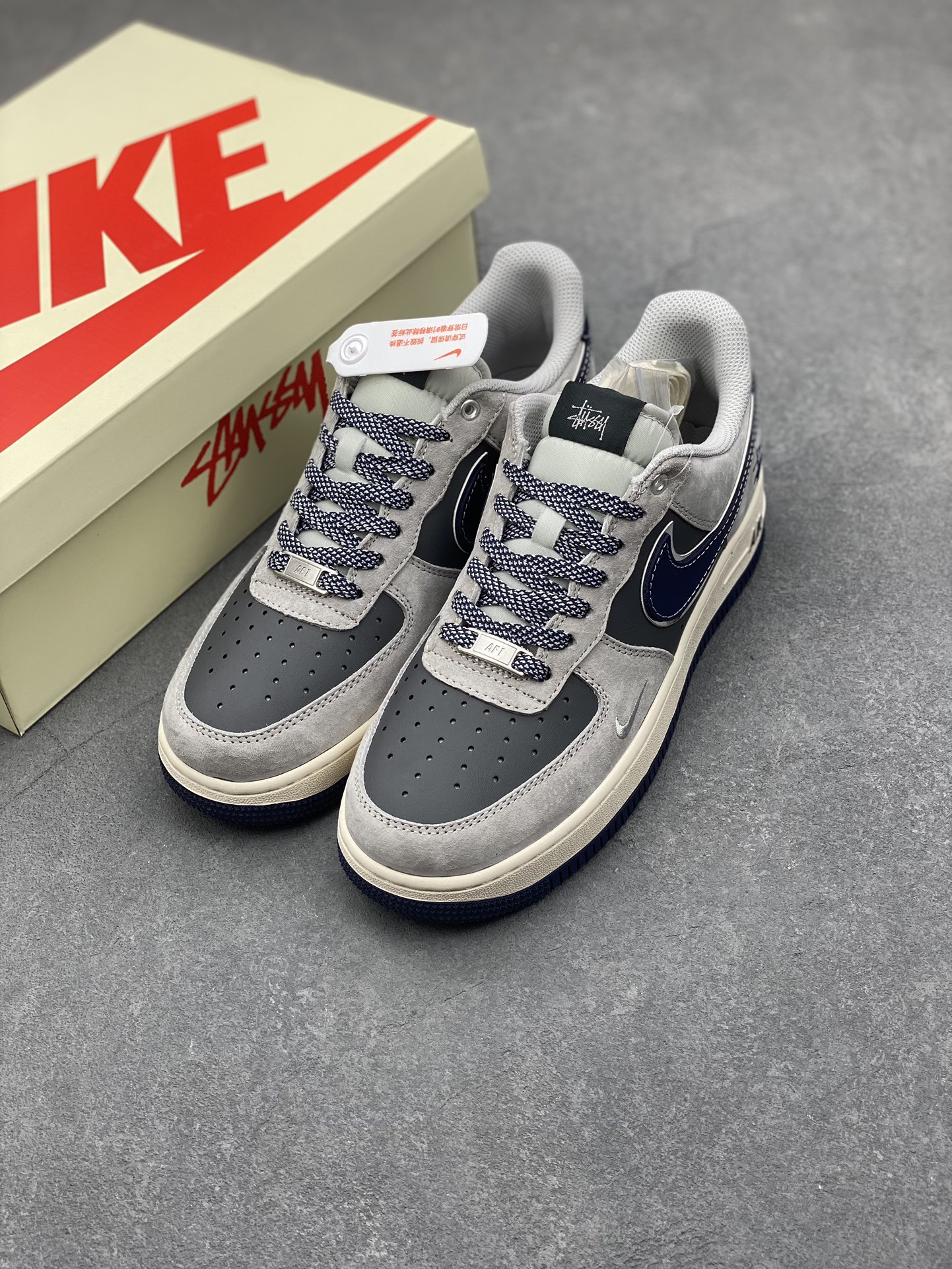 Nike Air Force 1 '07 Low Stussy Collab Gray/Blue Limited Edition Sneakers 9 i1732137064 9432 0
