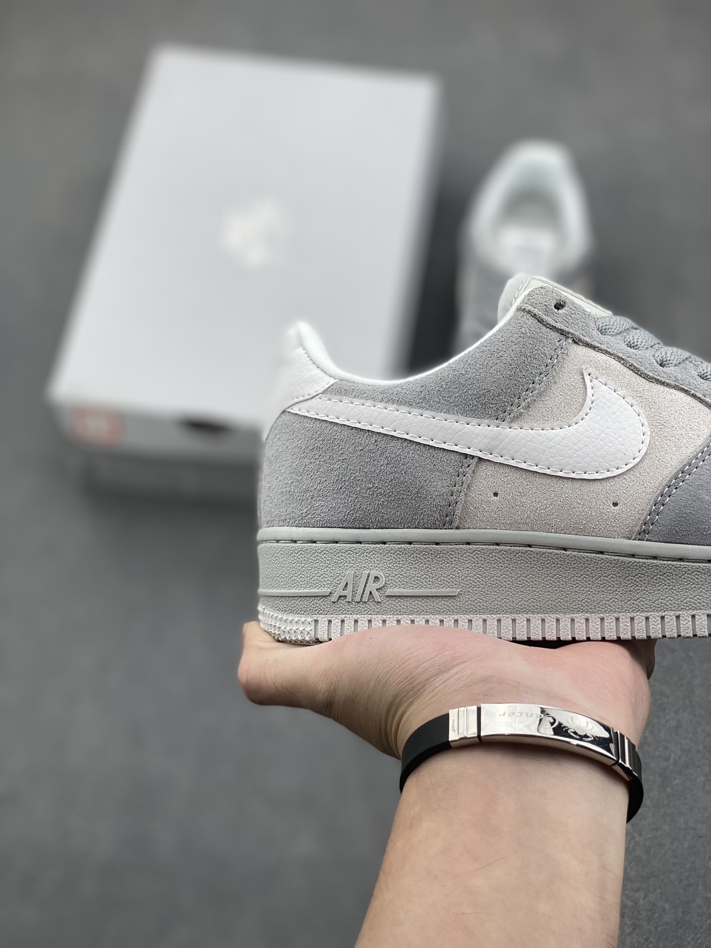 Nike Air Force 1 '07 Low: Versatile, Comfortable, and Stylish Casual Sneakers 6 i1732137172 2137 6