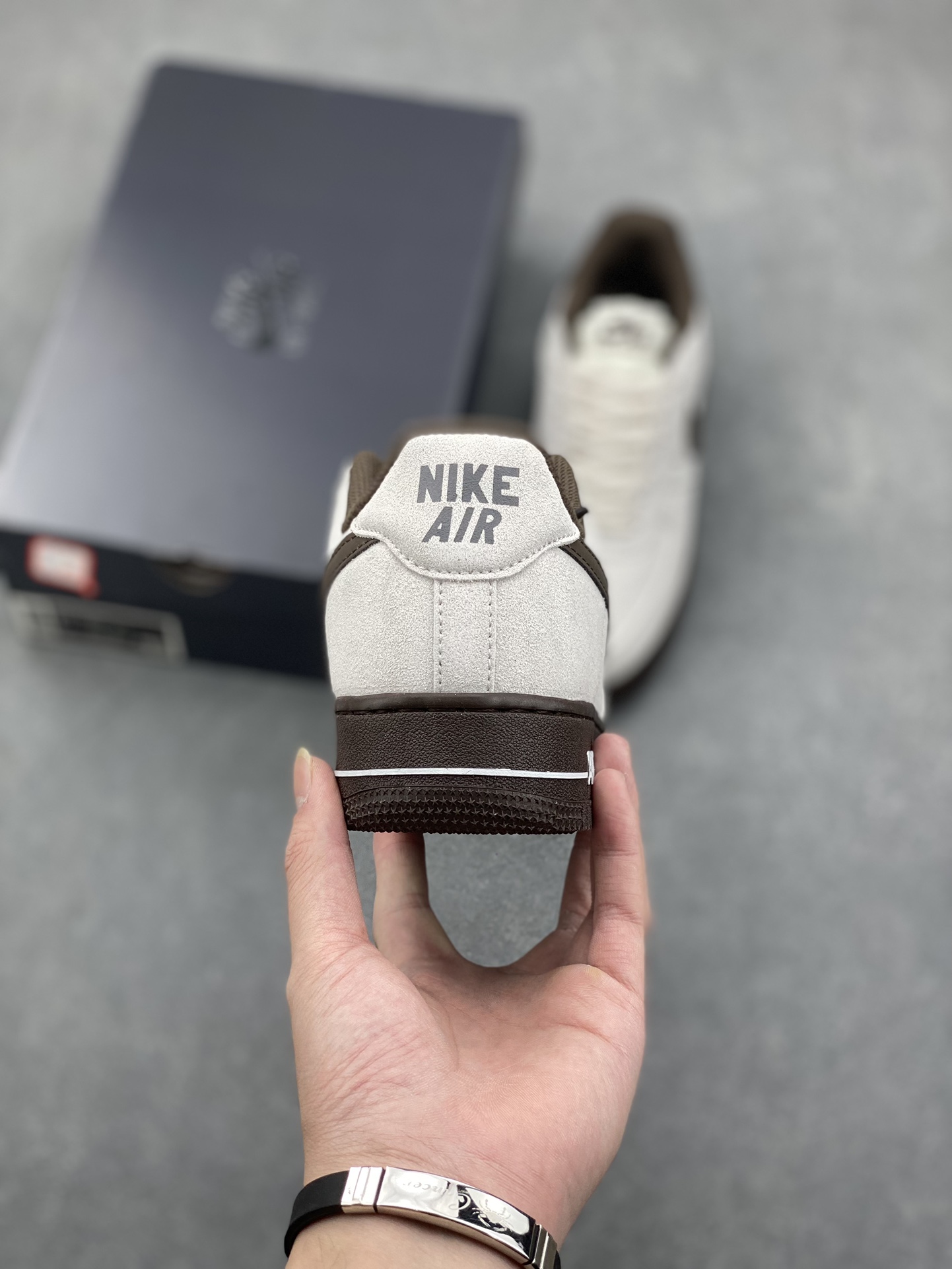 Nike Air Force 1 '07 Low Casual Sneakers HQ3485-104 - Versatile & Comfortable 5 i1732137948 304 2