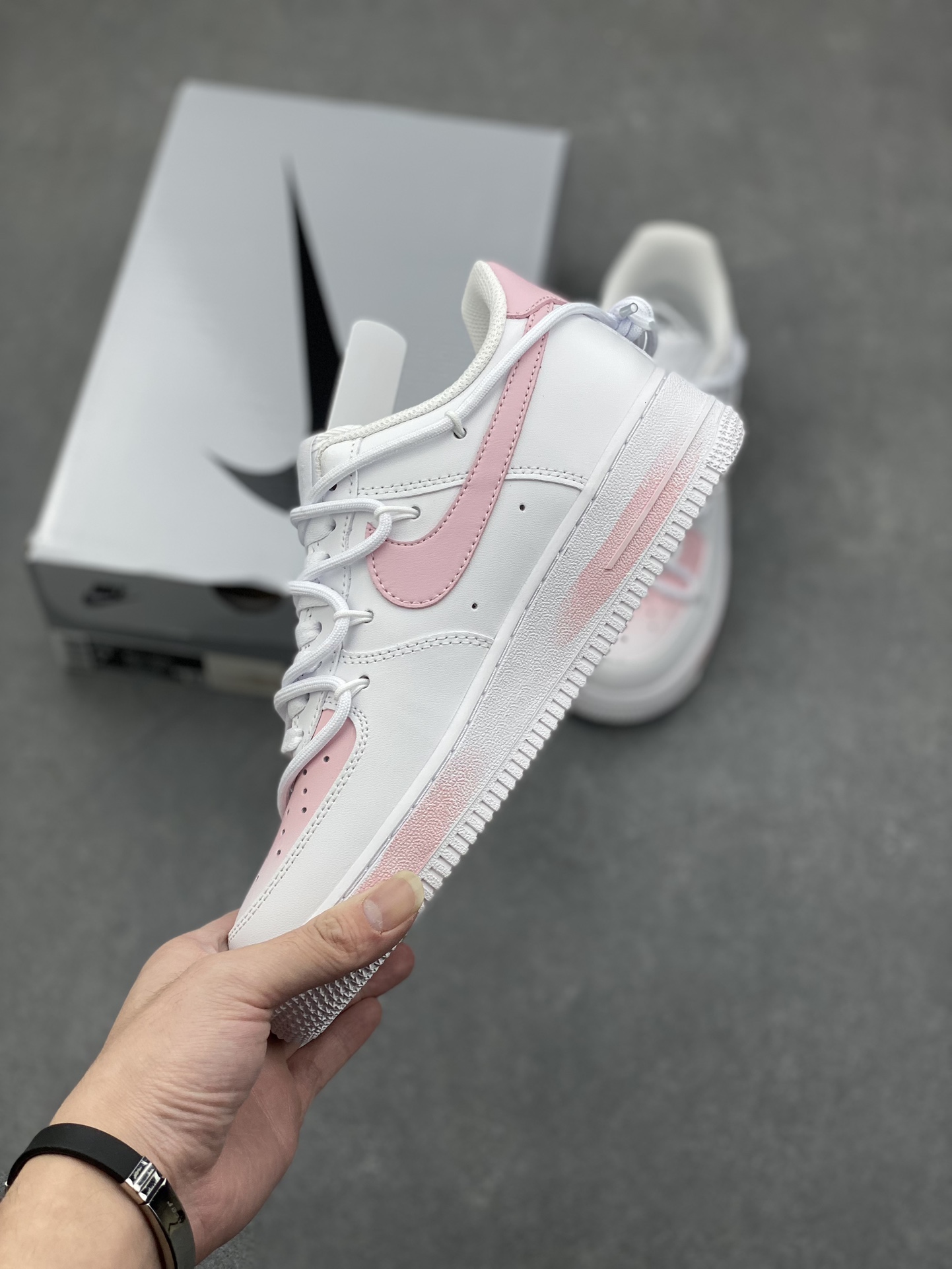 Nike Air Force 1 Low '07 Custom Sakura Story Sneakers 4 i1732138099 164 2