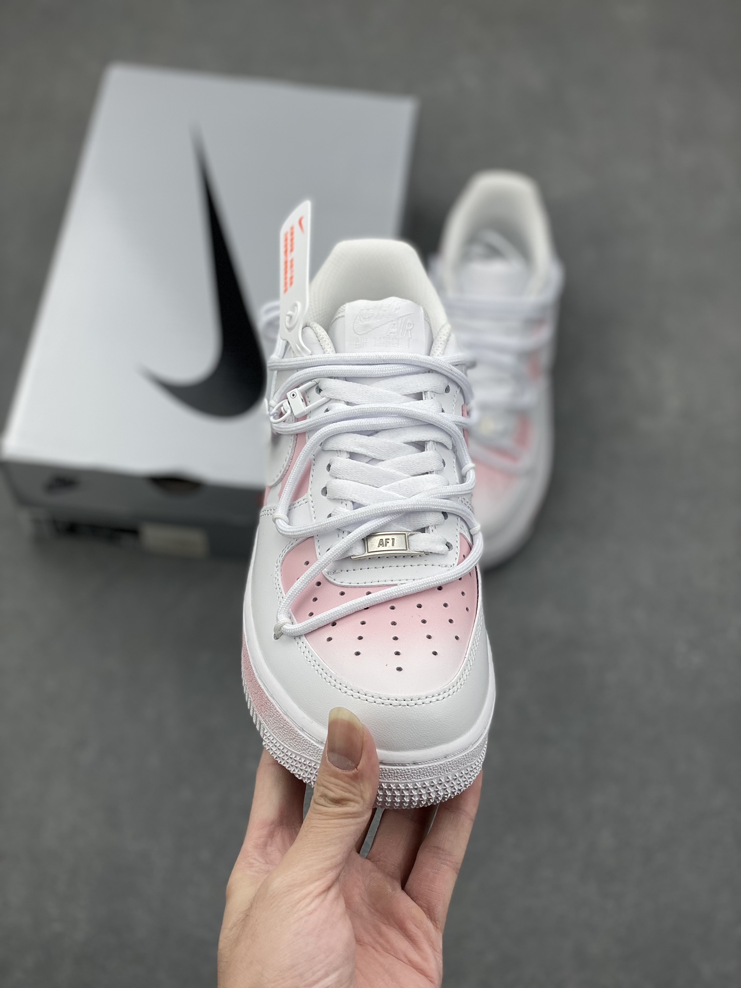 Nike Air Force 1 Low '07 Custom Sakura Story Sneakers 3 i1732138099 3571 3