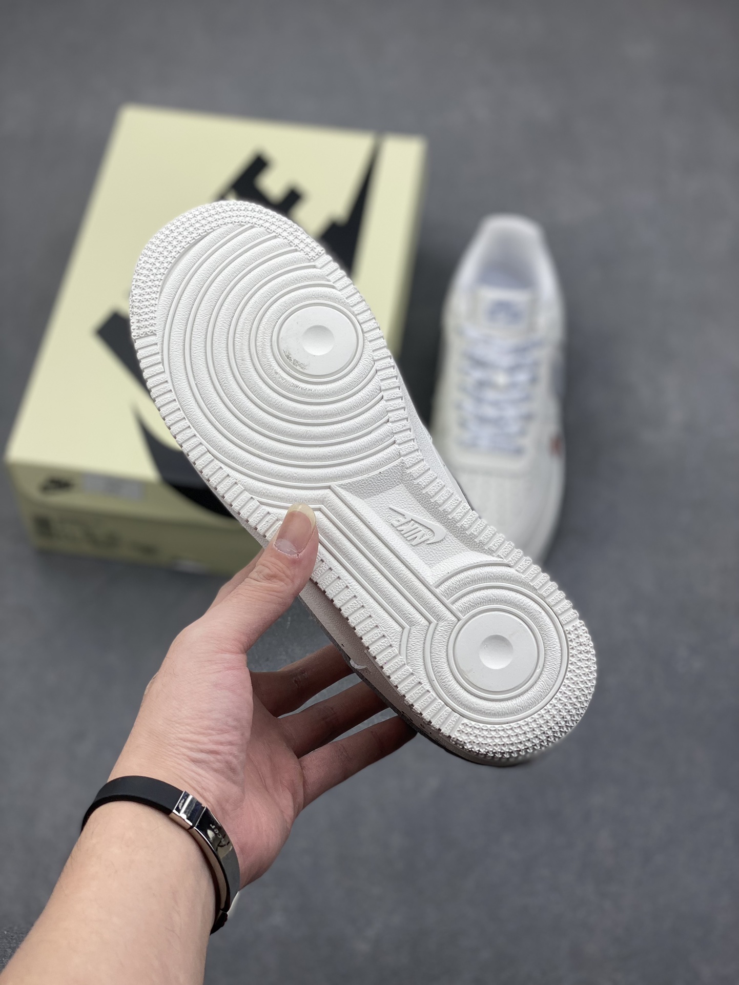 Nike Air Force 1 '07 Low KENZO Collab Sneakers Limited Edition 7 i1732212570 9700 6