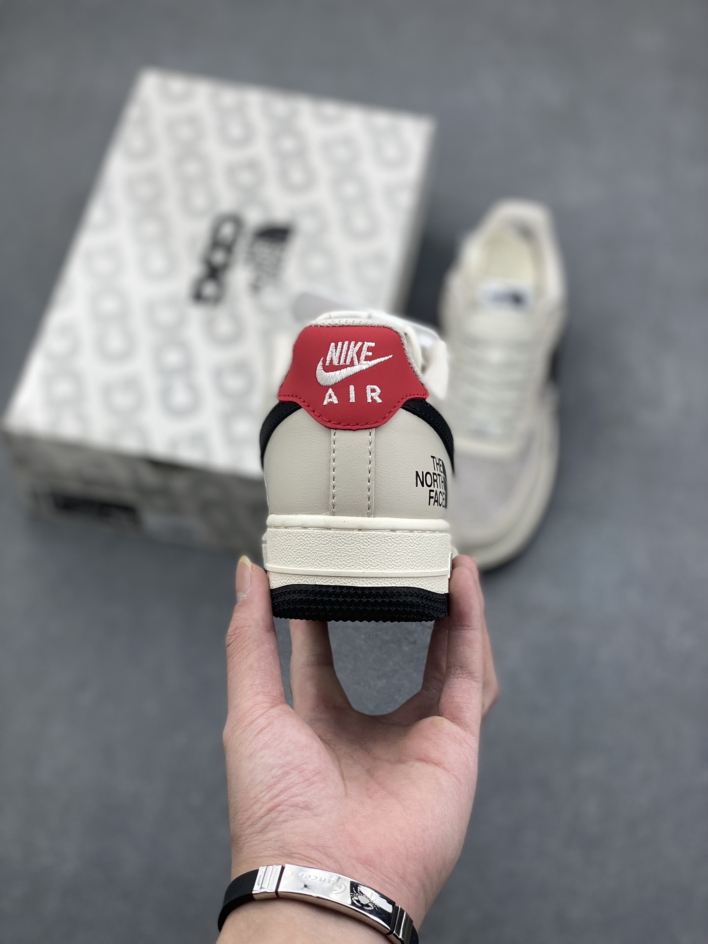 Nike Air Force 1 '07 Low The North Face Collab Sneakers - Limited Edition 5 i1732212943 8238 0