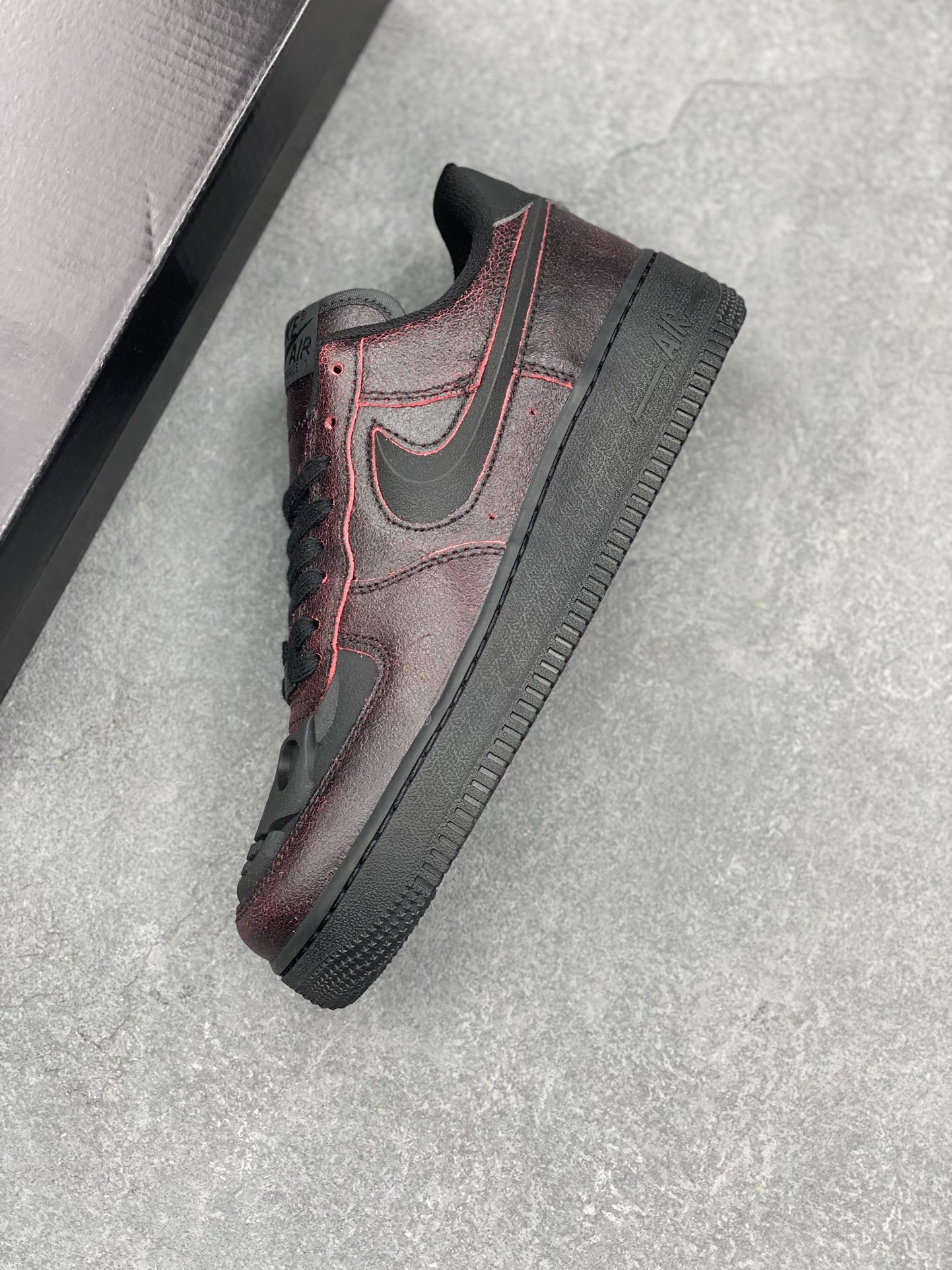 Nike Air Force 1 Low '07 "Halloween" 2024 Burgundy Sneakers 8 i1732212983 8397 0