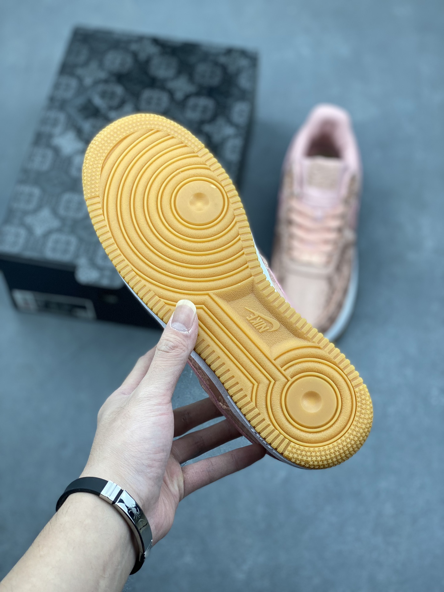CLOT x Nike Air Force 1 Low PRM Rose Gold Silk Sneaker CJ5290-600 7 i1732292608 1040 0