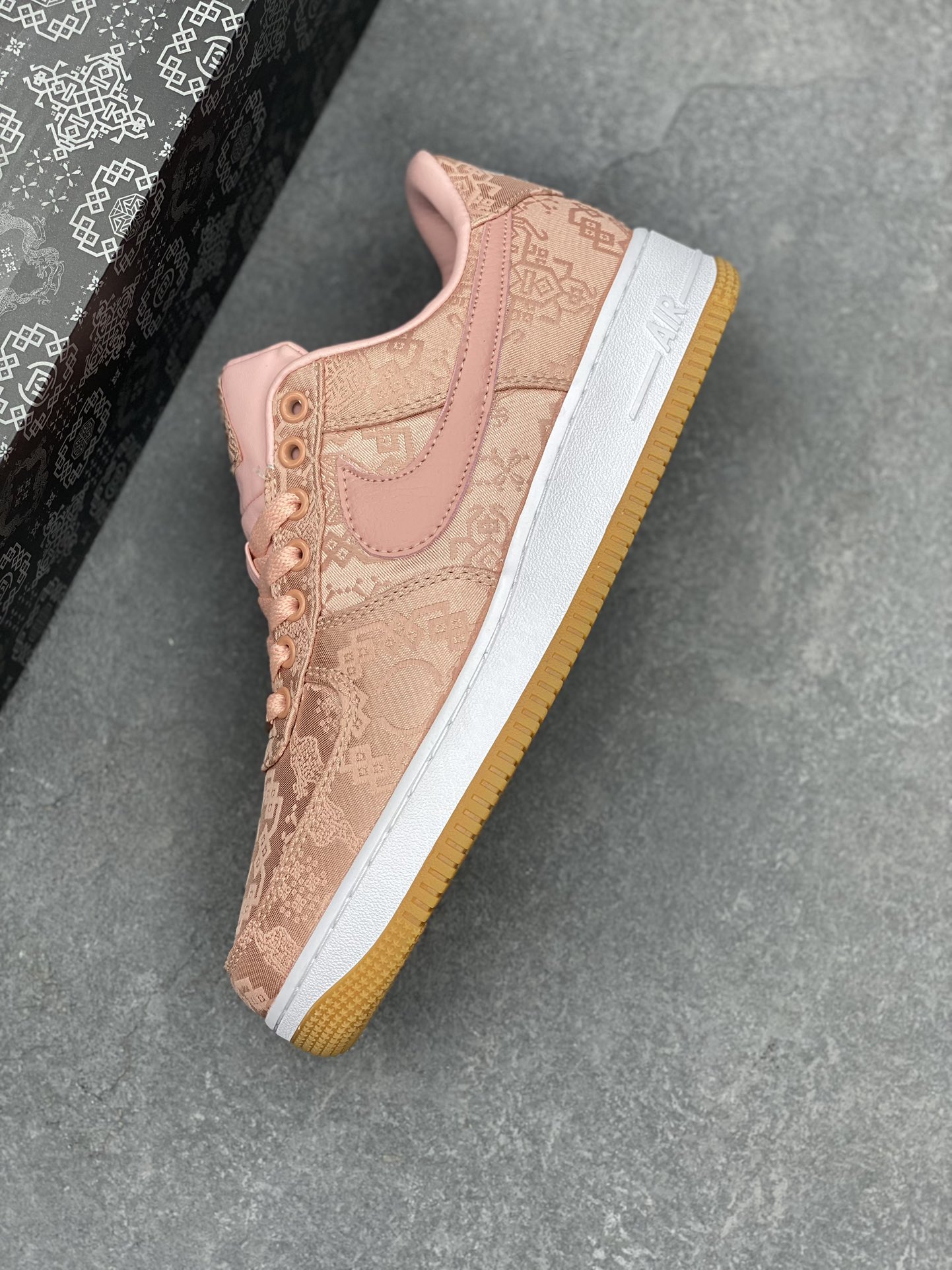 CLOT x Nike Air Force 1 Low PRM Rose Gold Silk Sneaker CJ5290-600 8 i1732292608 6331 3