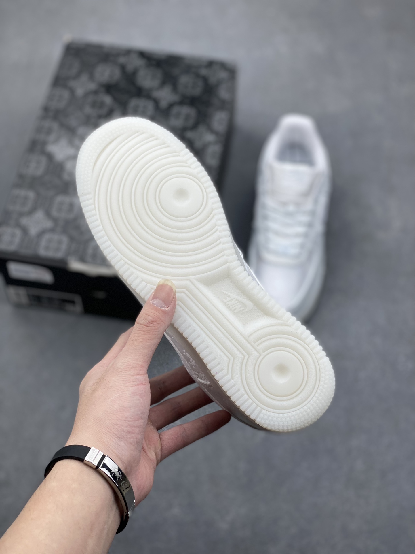 CLOT x Nike Air Force 1 Low PRM 'Rose Gold' White Silk Sneakers 7 i1732292752 3117 2