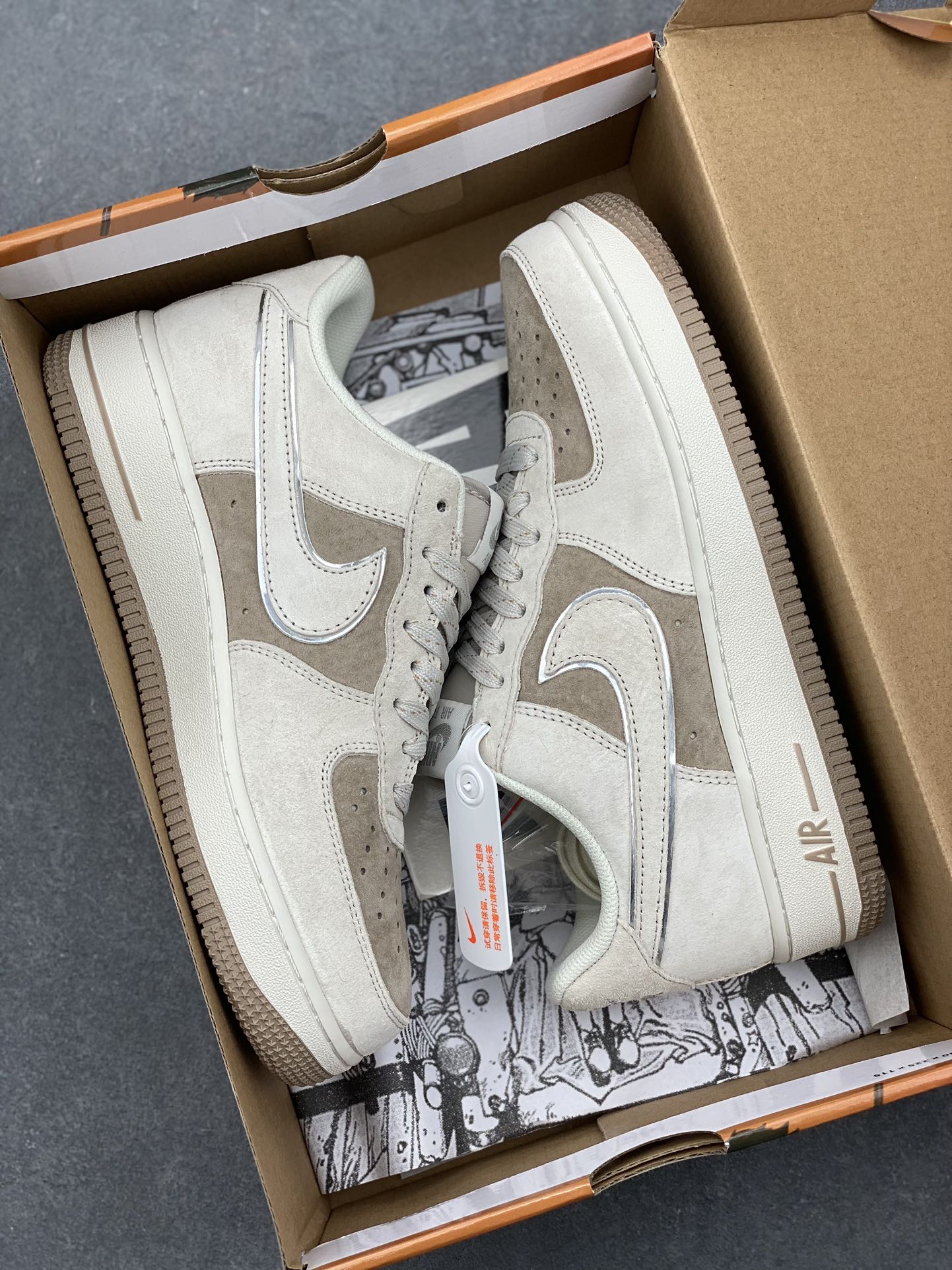 Nike Air Force 1 '07 Low AKIRA Collaboration - Premium Comfort & Style 10 i1732292825 1020 2
