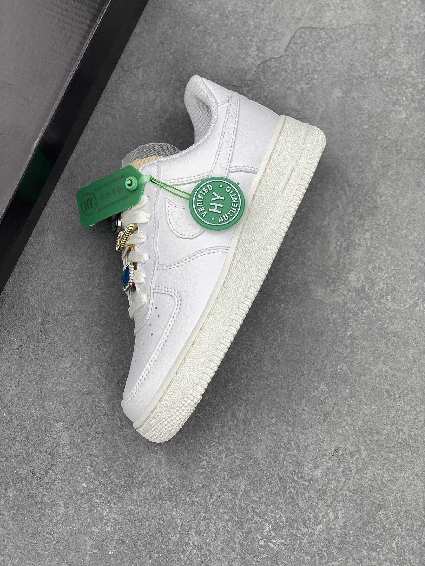 Nike Air Force 1 '07 LX White Onyx Bling Women's Casual Shoes CZ8101-100 8 i1732292995 6232 8