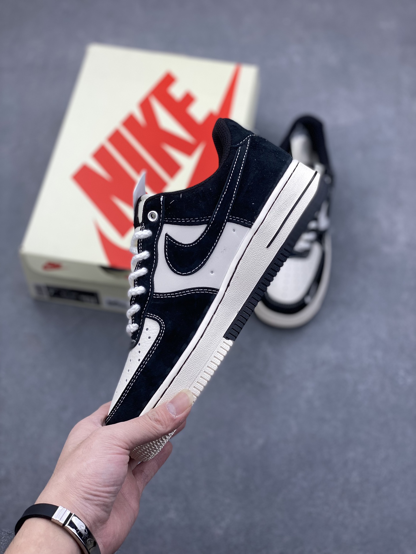 Nike Air Force 1 '07 Low Stussy Collab Sneakers - Black/Red Accents 4 i1732293111 1663 5